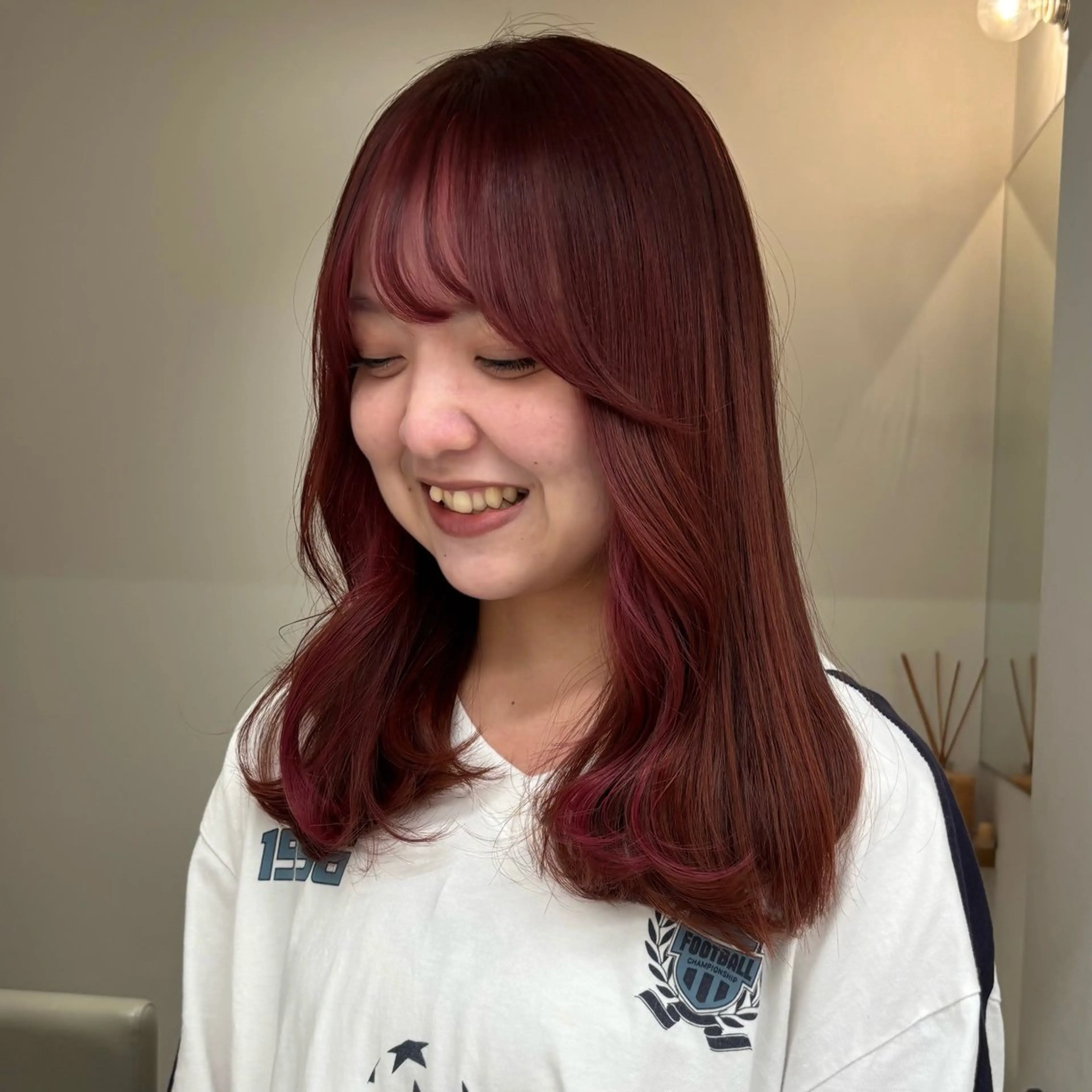 ミディアム カット ヘアカラー トリートメント 盛れる透明感カラー・ momokaのヘアスタイル