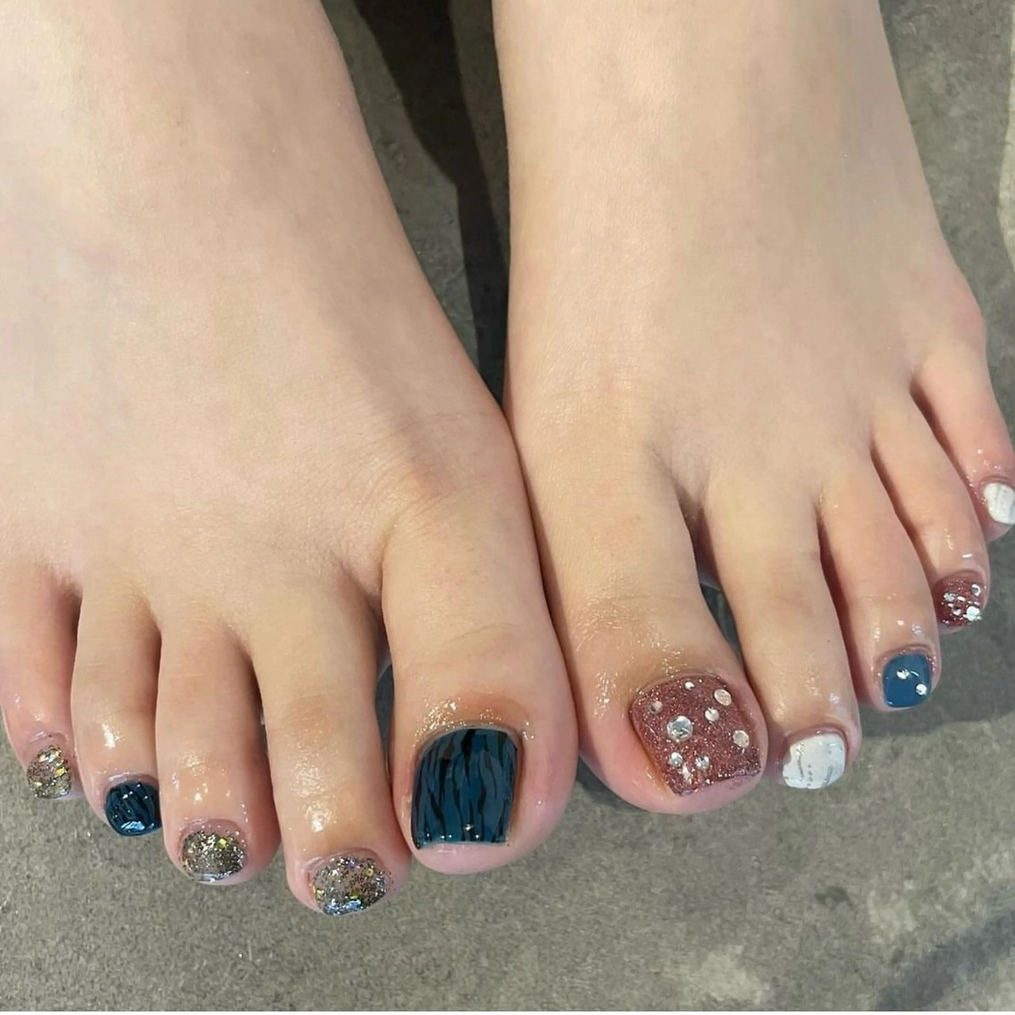 ネイル フットネイル thrush nailsのネイルデザイン