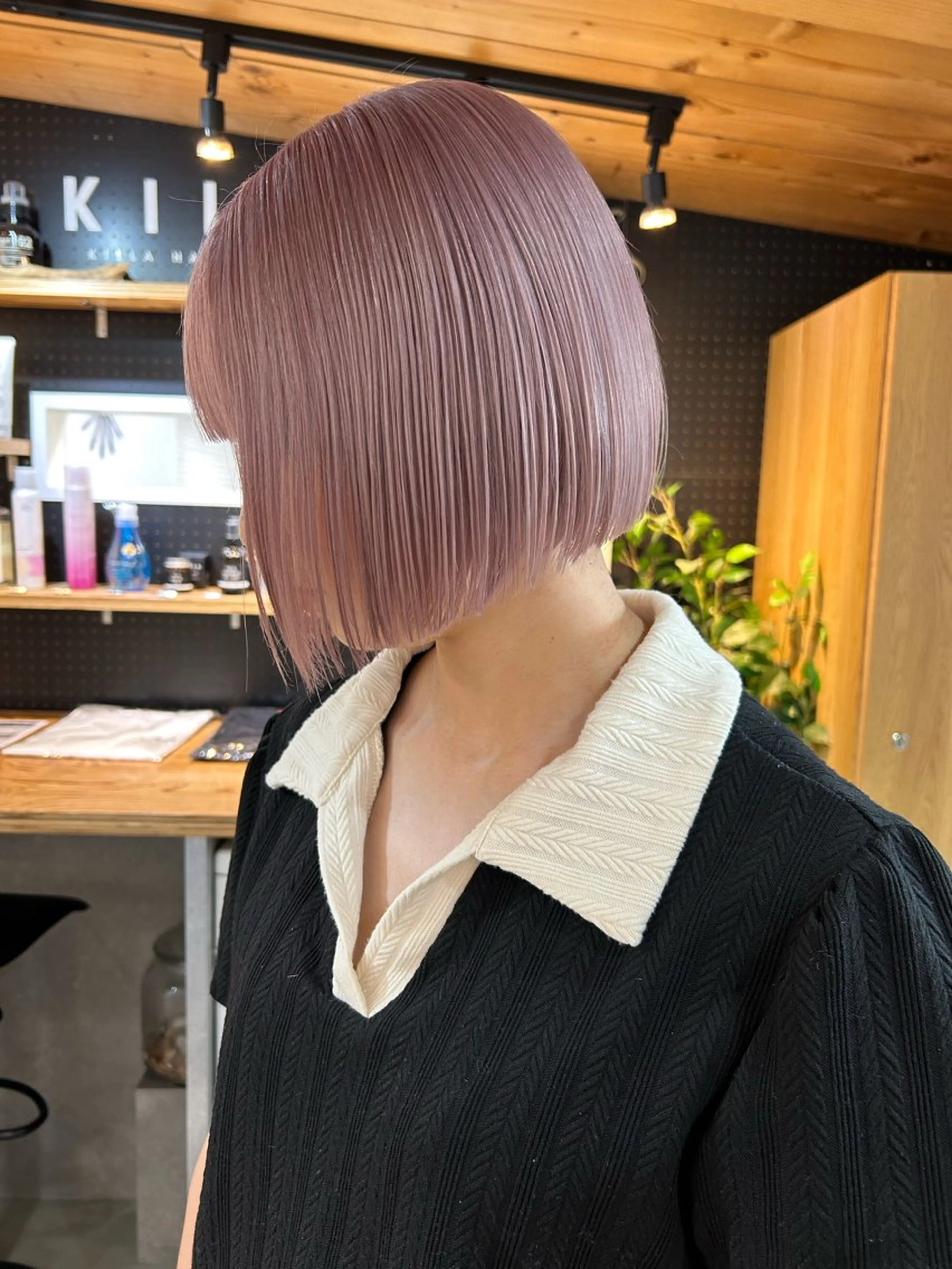 ショート カラー メンズ ピンクカラー ホワイトピンク カット ヘアカラー トリートメント 🧸艶々韓国ヘア 🧁mizunaのヘアスタイル