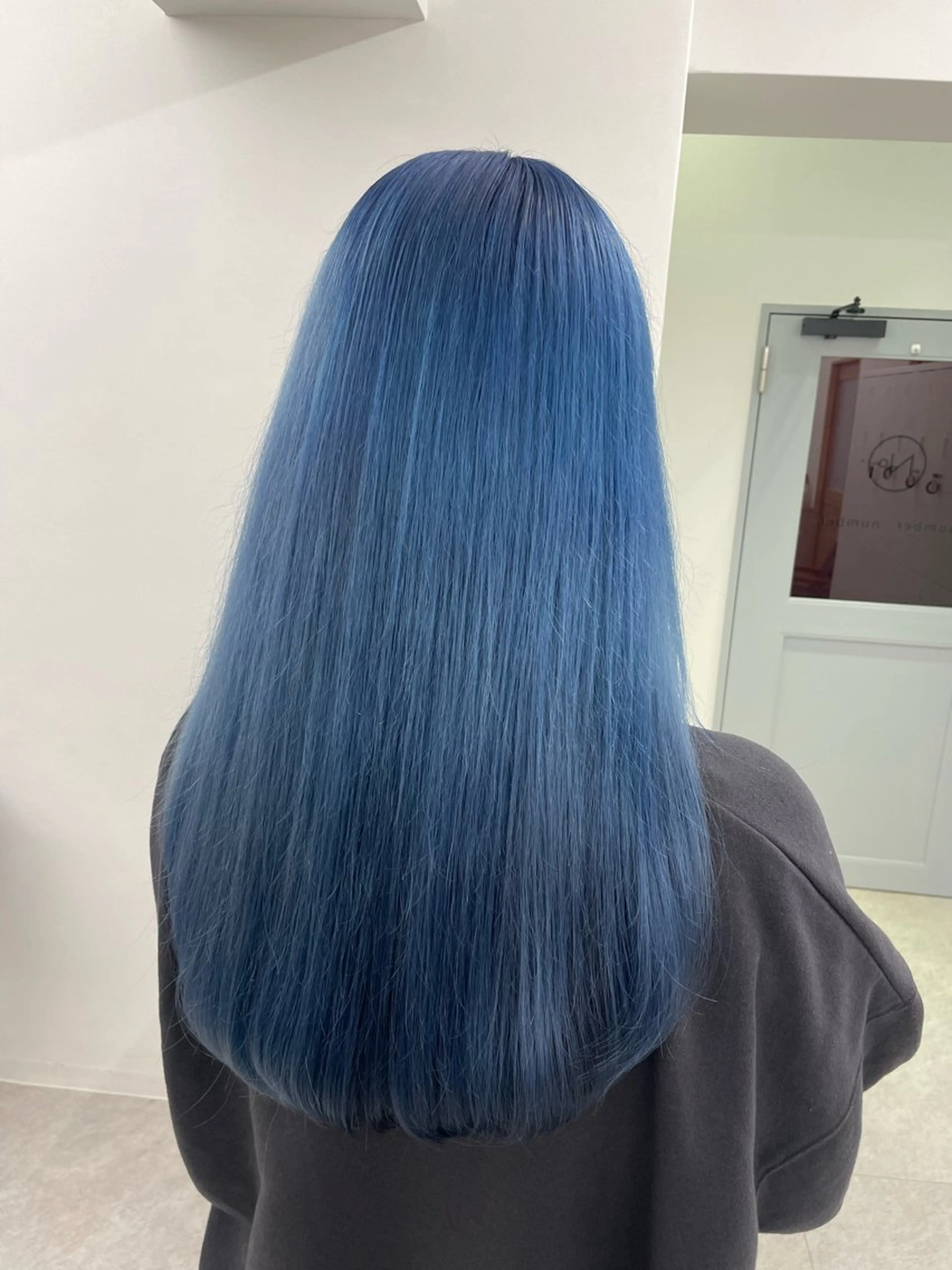 ロング カラー ブルーカラー カット ヘアカラー トリートメント 推しカラー美容師 Yukino🌈のヘアスタイル