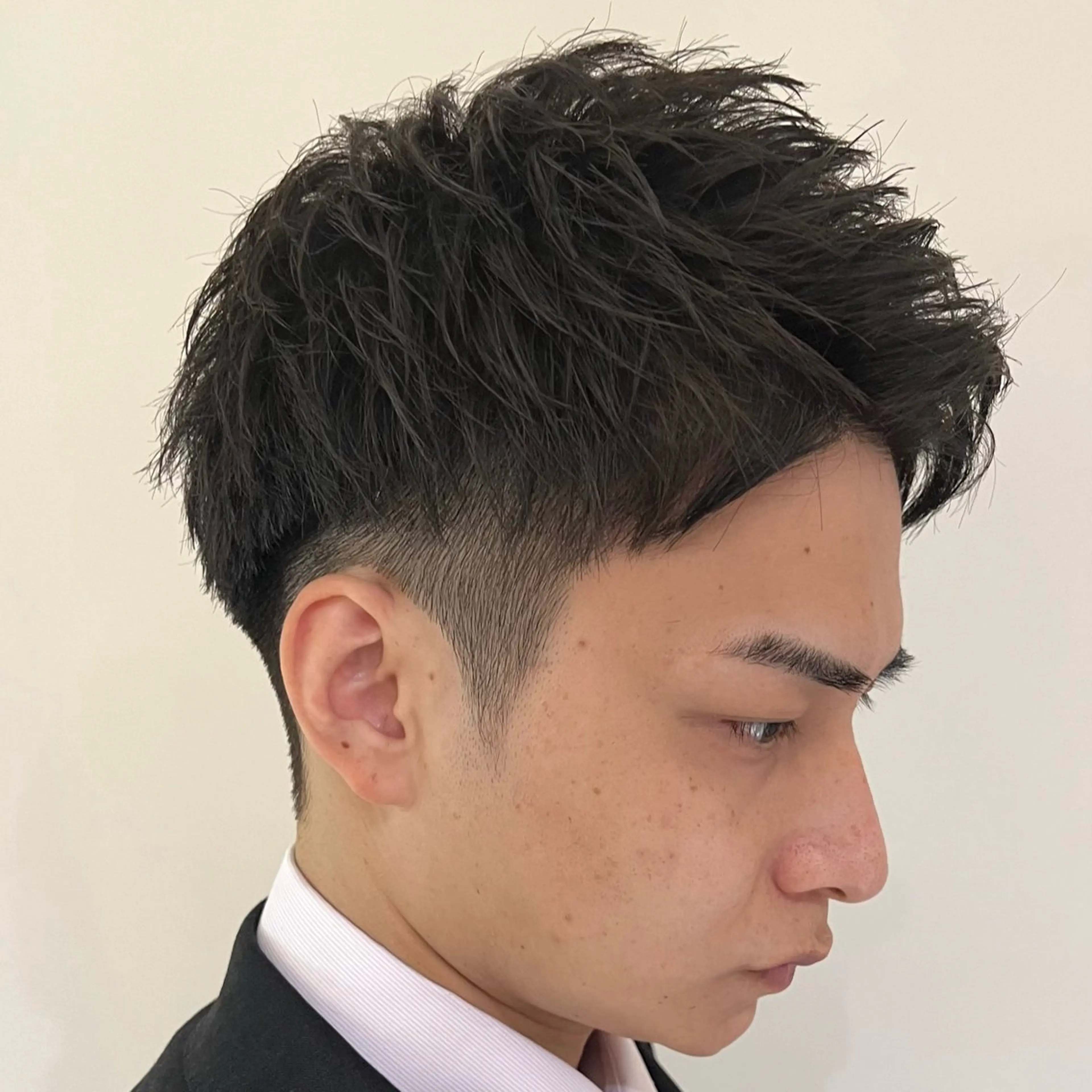 ショート メンズ 岩下 直生のヘアスタイル