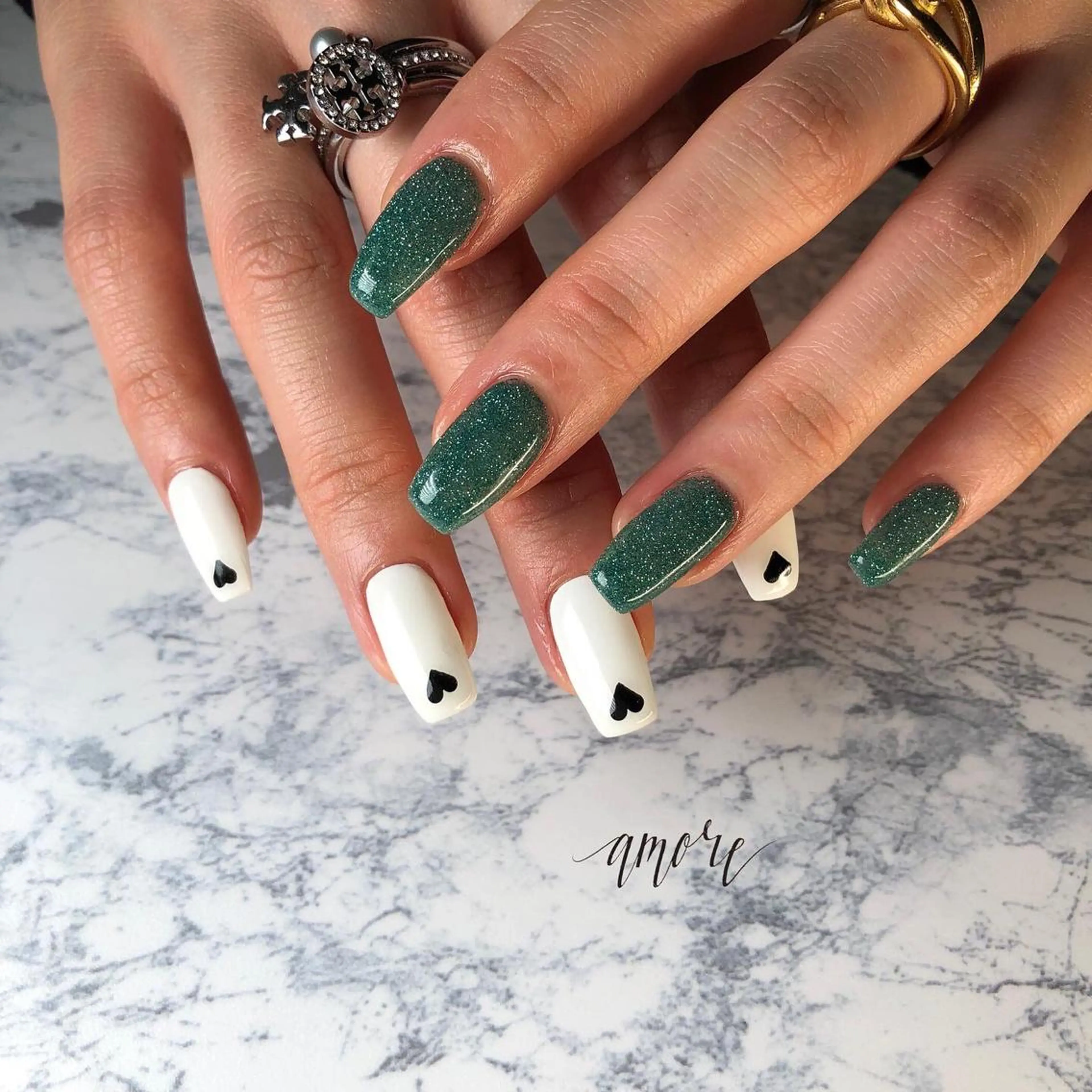 ネイル ジェルネイル 氷ネイル・うるうるネイル マグネットネイル ミラーネイル ニュアンスネイル You kyehwaのネイルデザイン