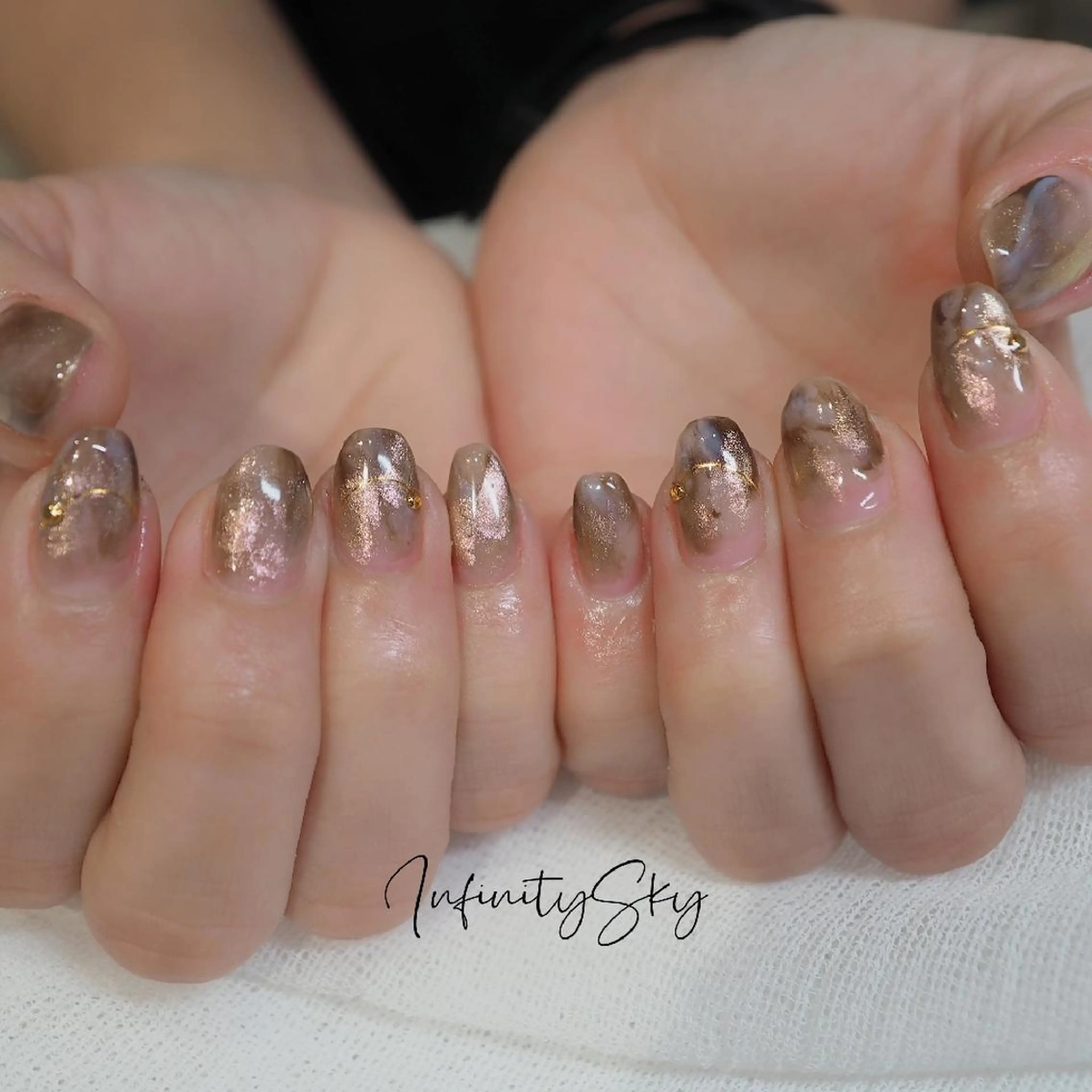 ネイル ニュアンスネイル ハンドネイル infinity skyのネイルデザイン