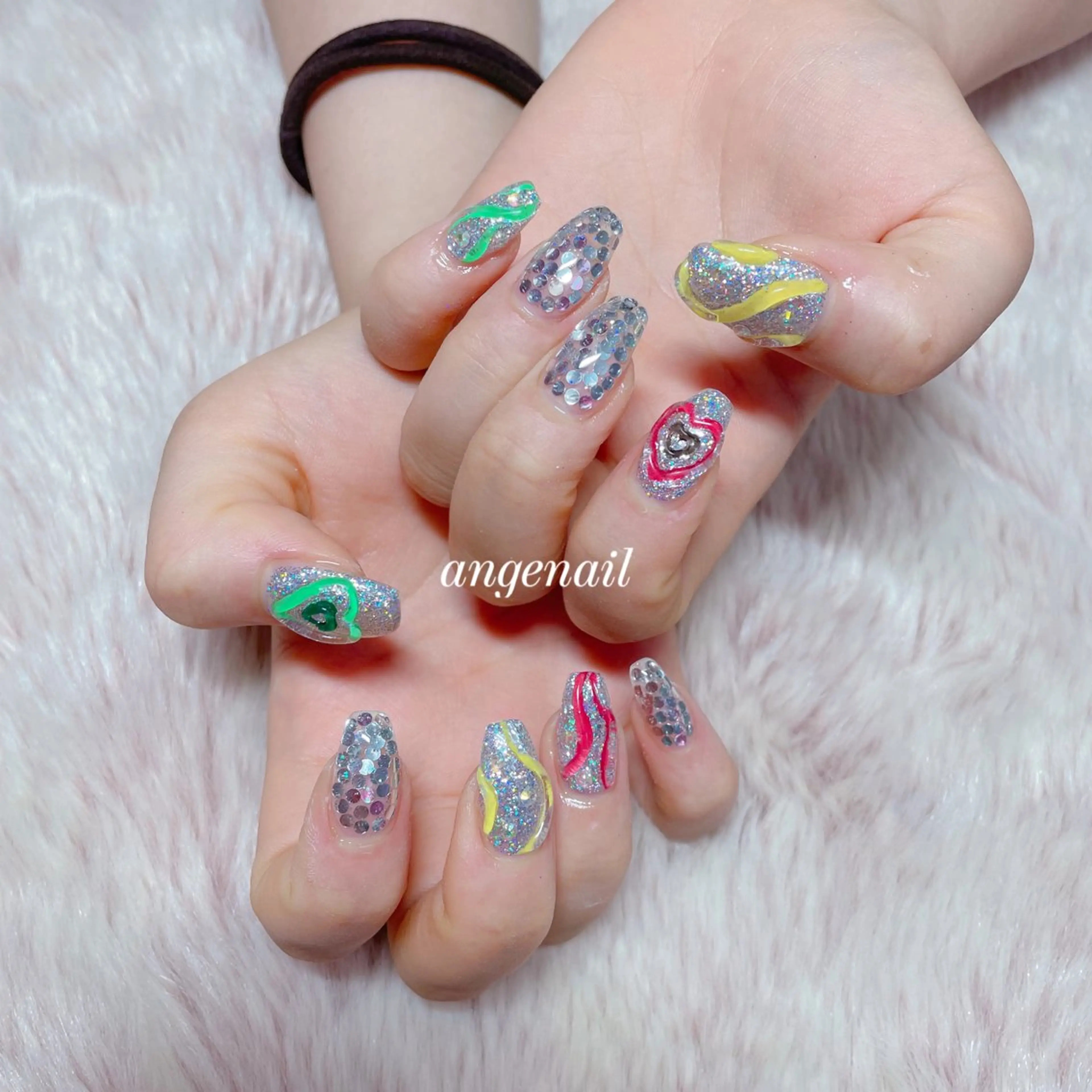 ネイル ハンドネイル オーナーネイリスト MAKIのネイルデザイン