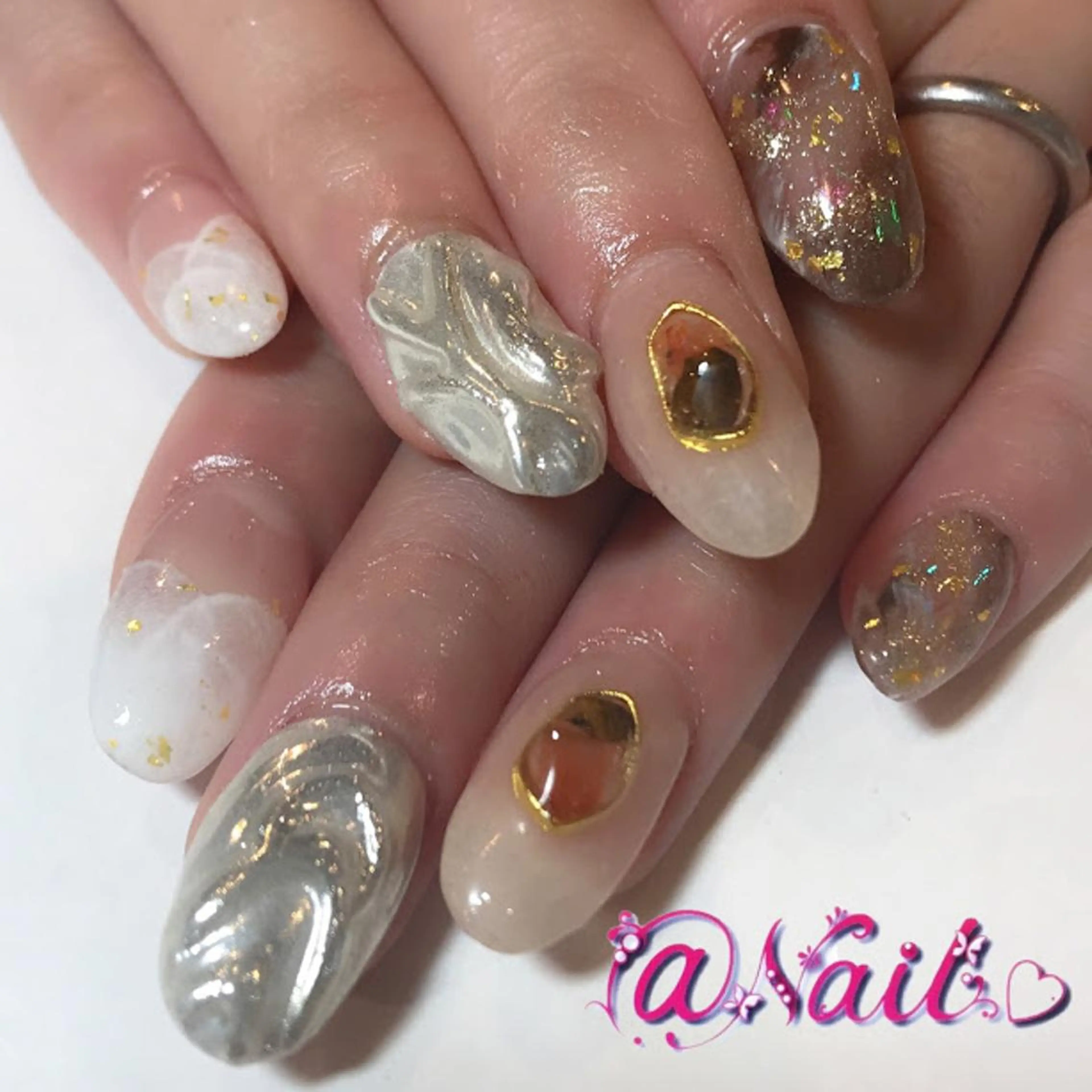 ネイル 小尾 栞のネイルデザイン