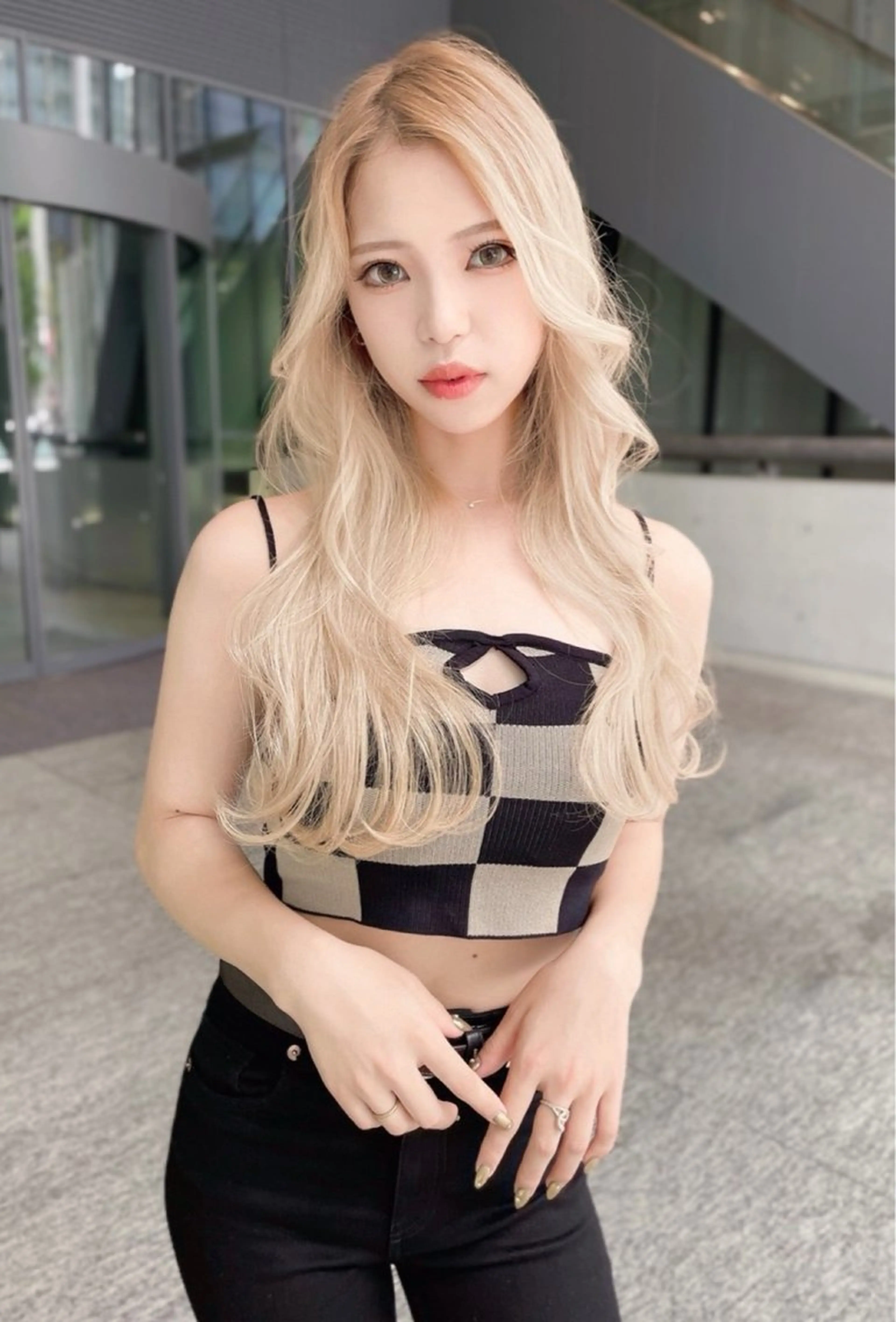 セミロング カラー ベージュカラー 黒髪 ブリーチ ブルーカラー ブルーブラック カット ヘアカラー トリートメント 木屋元一/透明感 /前髪/レイヤーのヘアスタイル