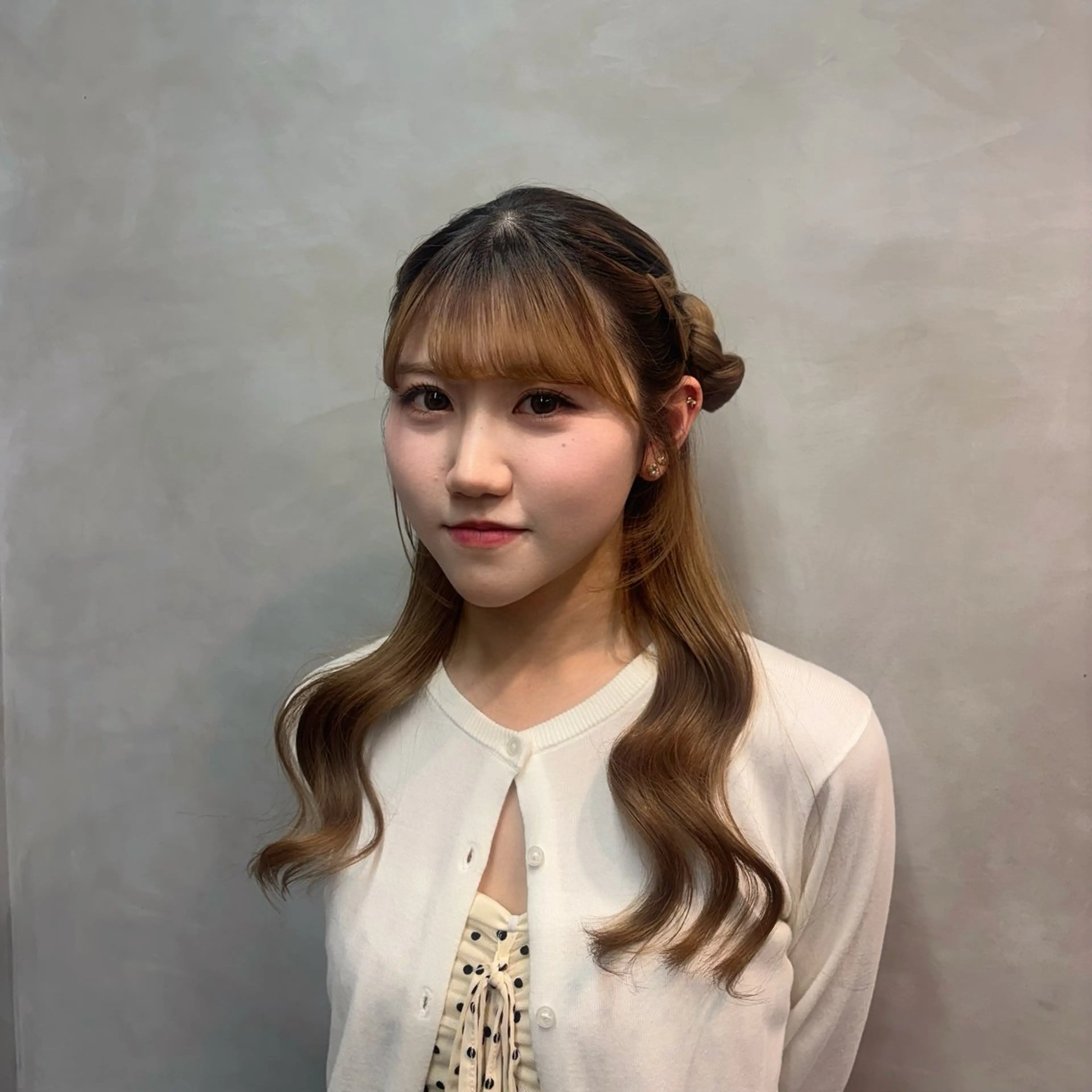 ロング 卒業式のヘアスタイル 韓国風ヘア 浴衣 nanoha￤銀座￤ 推し活ヘアアレンジのヘアスタイル