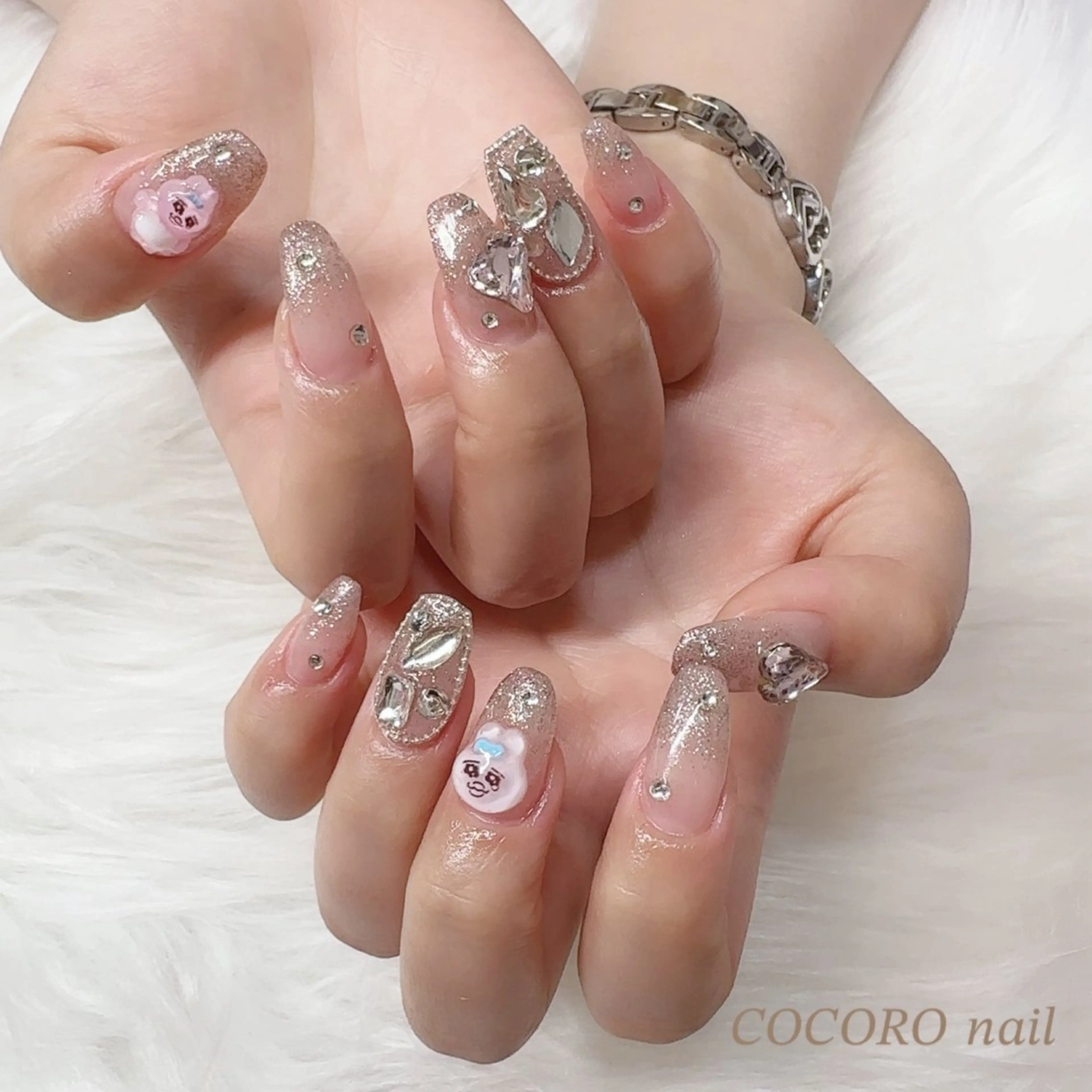 ネイル AKI ♥︎のネイルデザイン