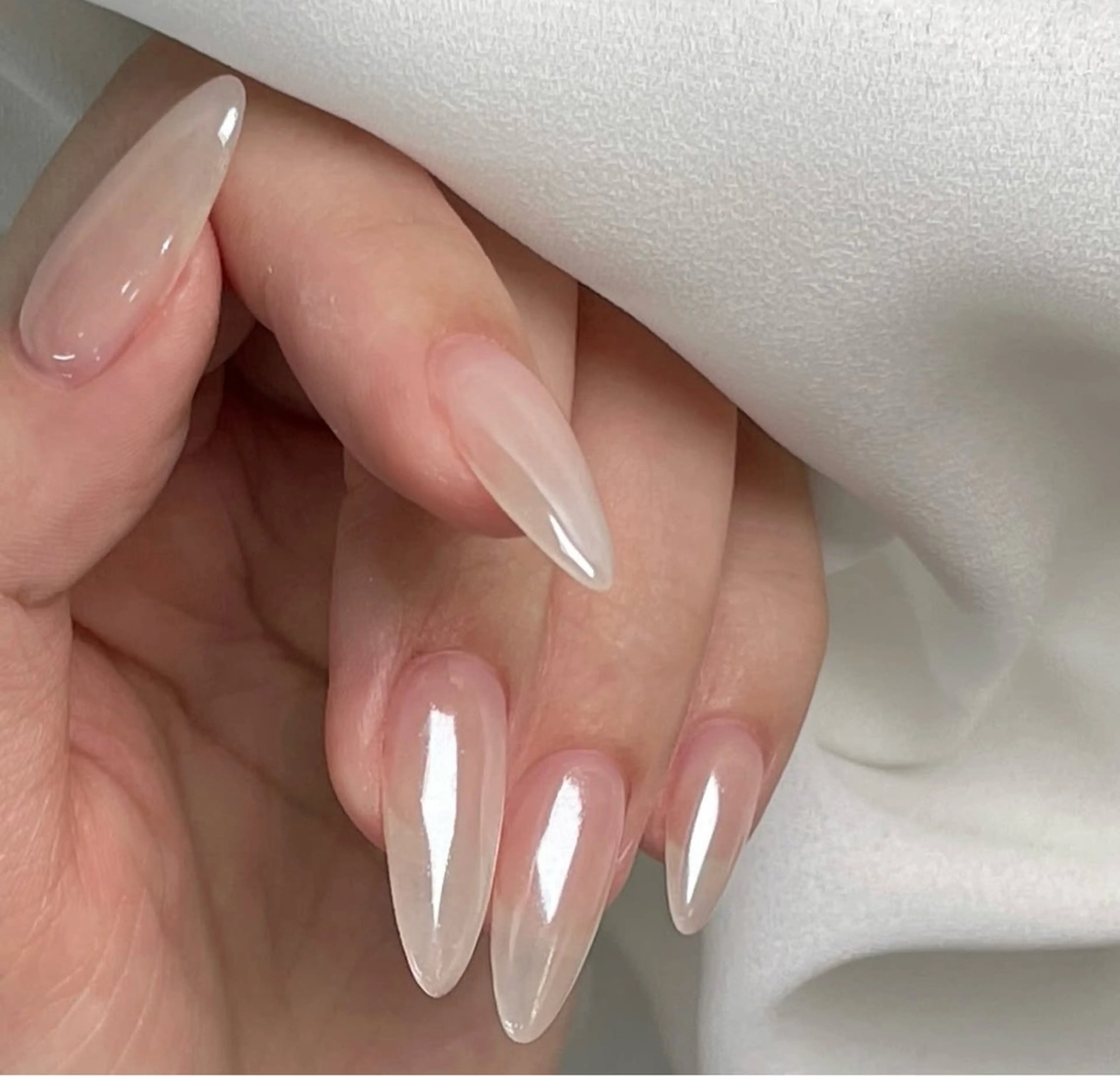 ネイル アートネイル フレンチネイル ジェルネイル グラデーション キラキラネイル ハンドネイル Ryunail所属・Ryu Nail NekoChanのネイルデザイン