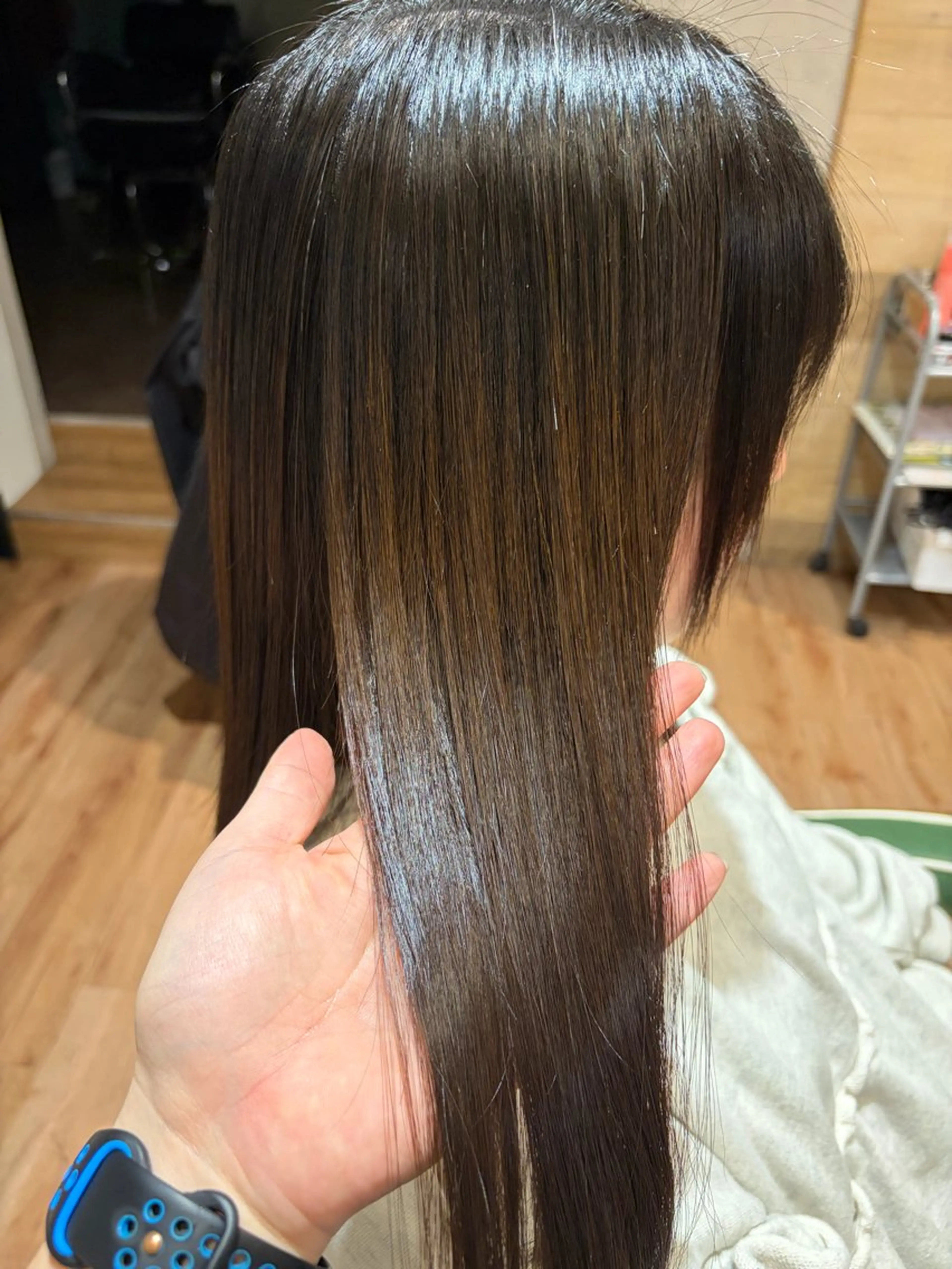 セミロング ✨ショート/ボブ 縮毛矯正✨アキラのヘアスタイル