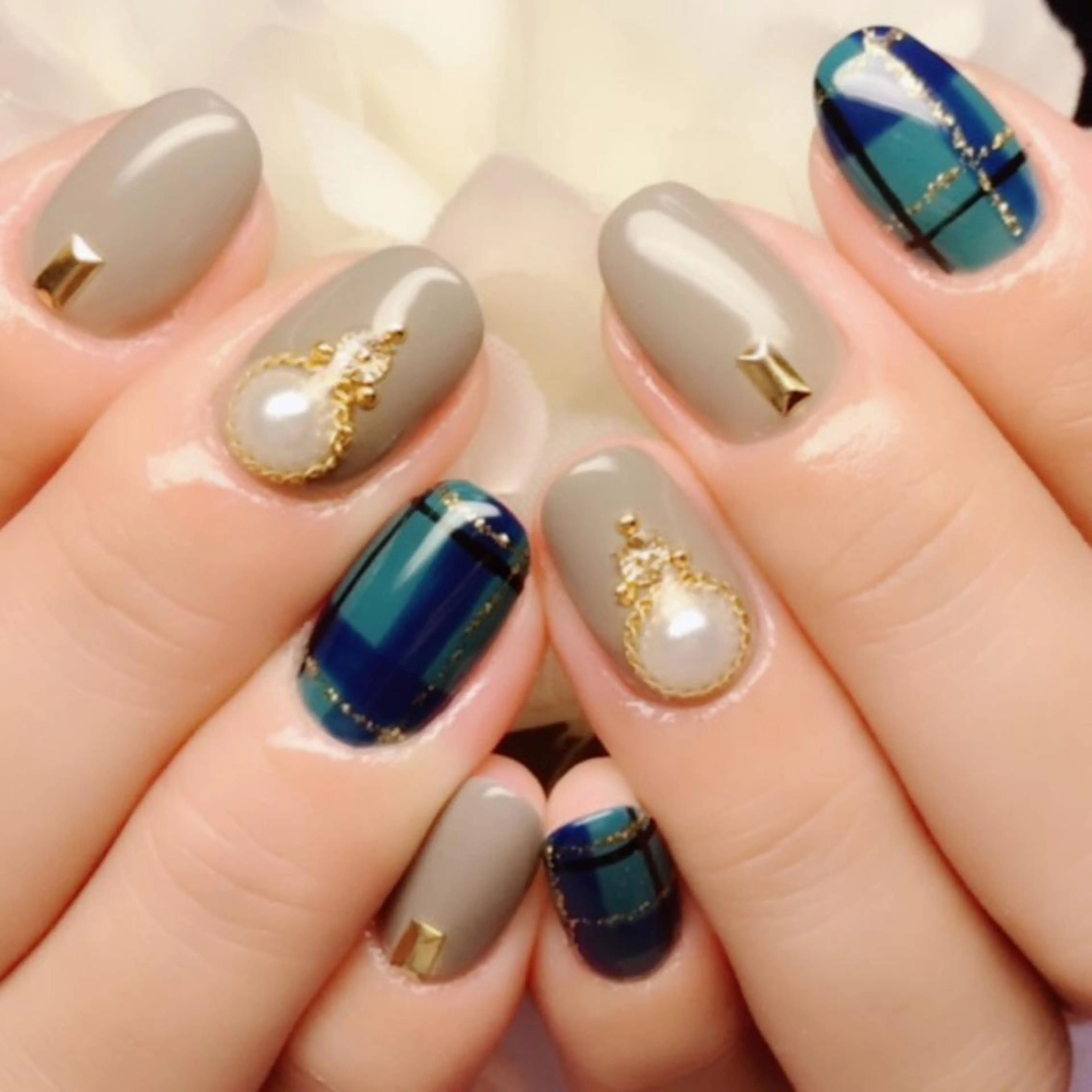 ネイル ハンドネイル Ｎail Ｓalon ertiのネイルデザイン