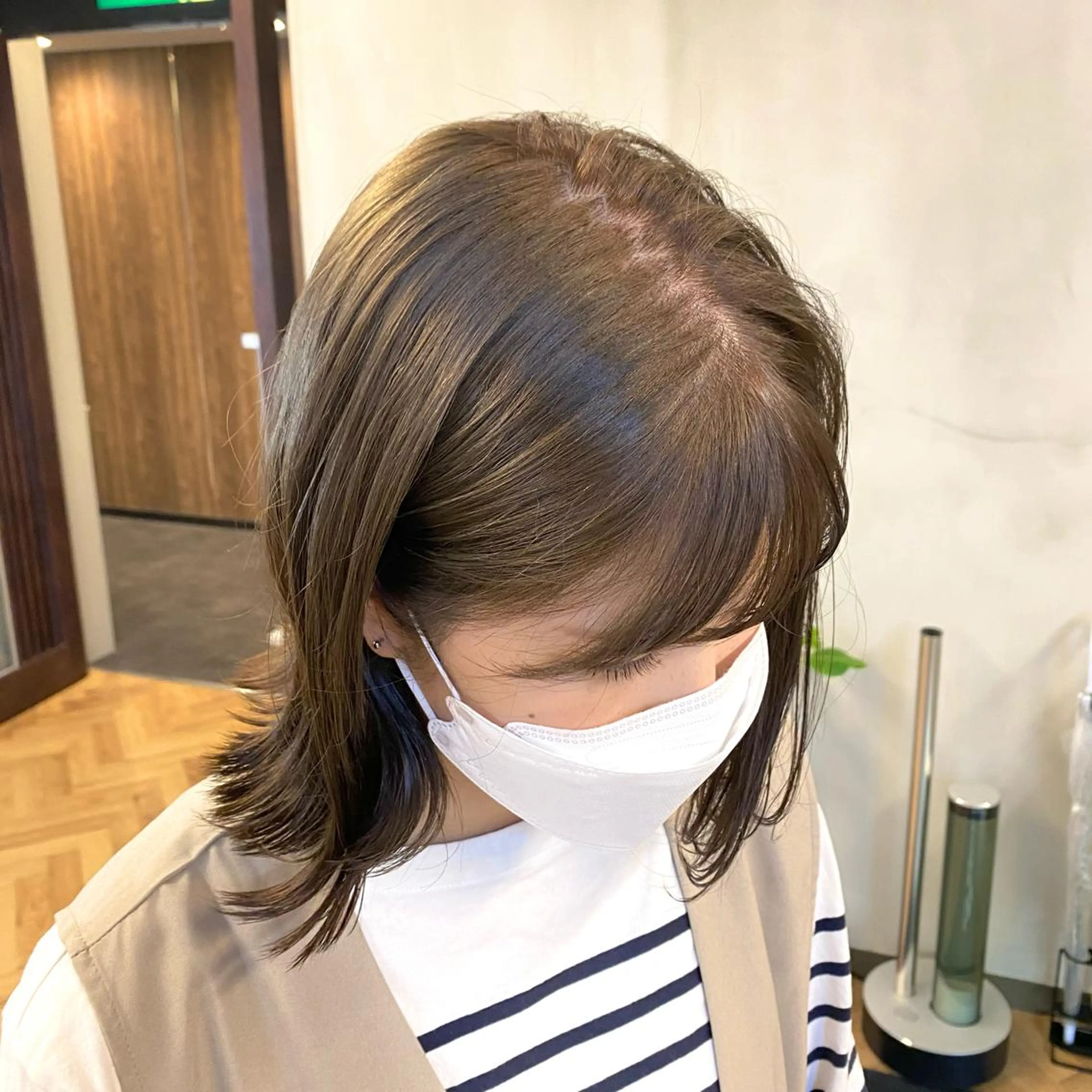 ミディアム カラー パーマ ヘアアレンジ メンズ キッズ ネイル マツエク・マツパ アイブロウ カット ヘアカラー 前川 朋香のヘアスタイル