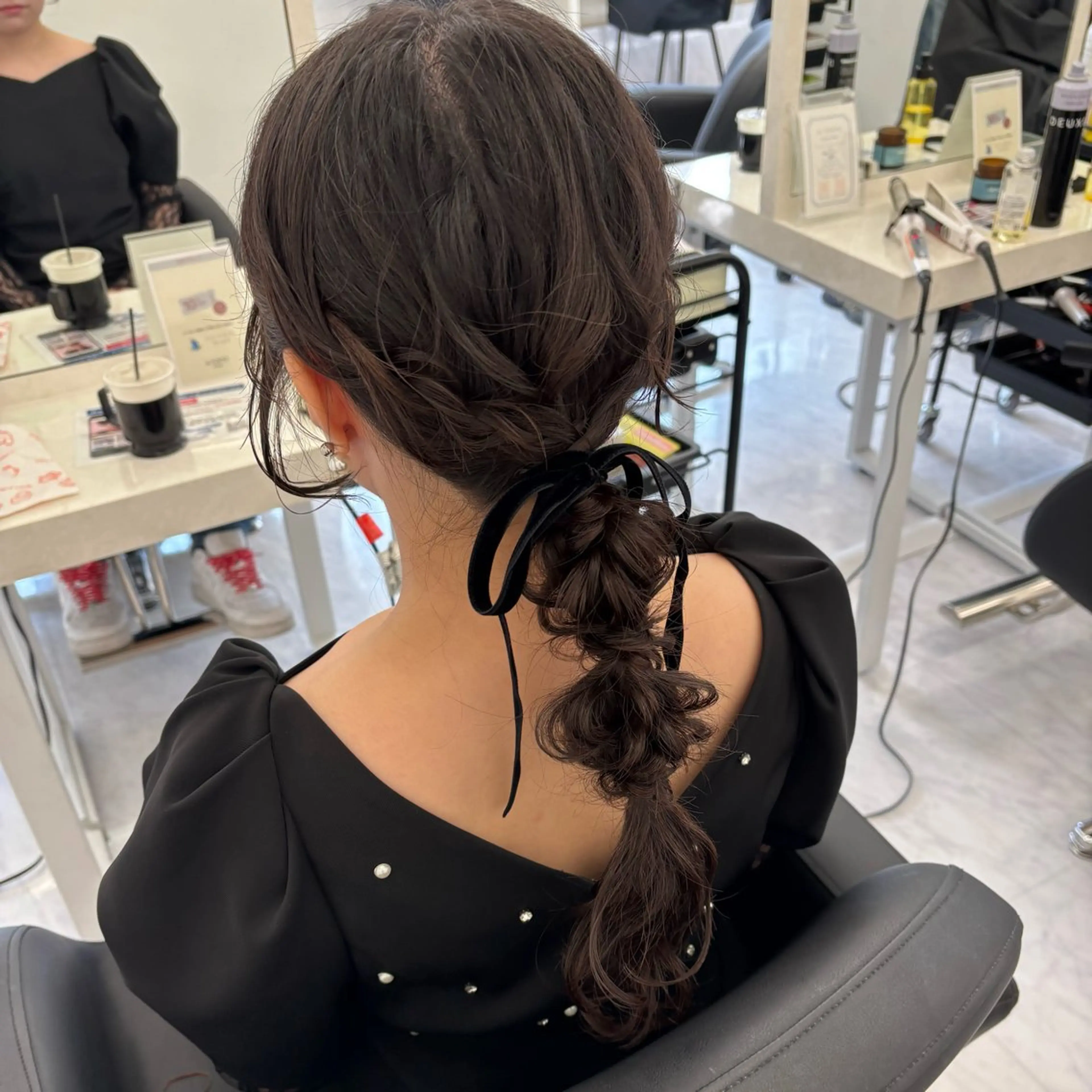 セミロング ヘアアレンジ ポニーテール 結婚式・ブライダル ヘアセット Ayano‪‪🎀似 合わせ×透明感🎀のヘアスタイル