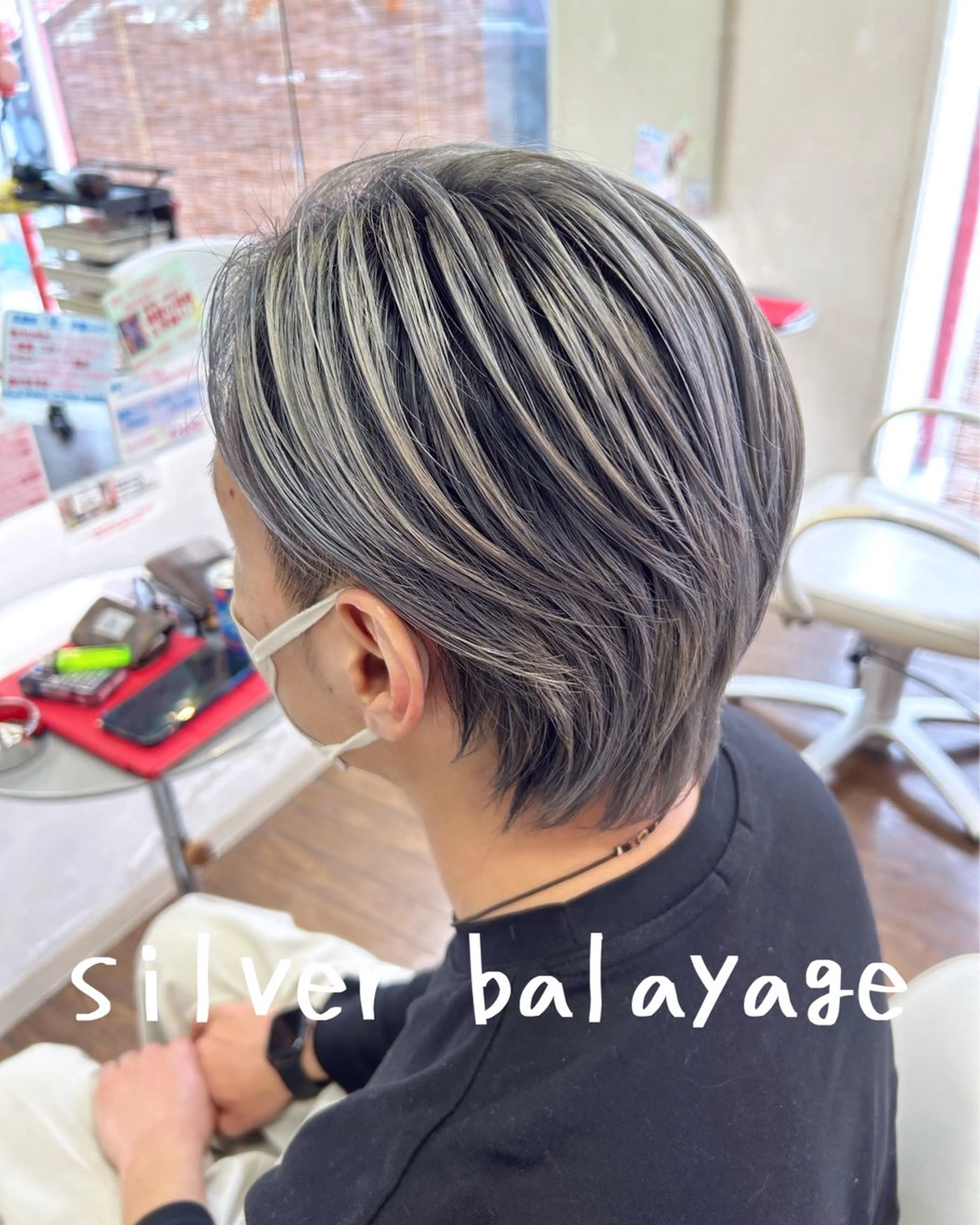 ショート カラー ヘアカラー GLAD 萩原のヘアスタイル