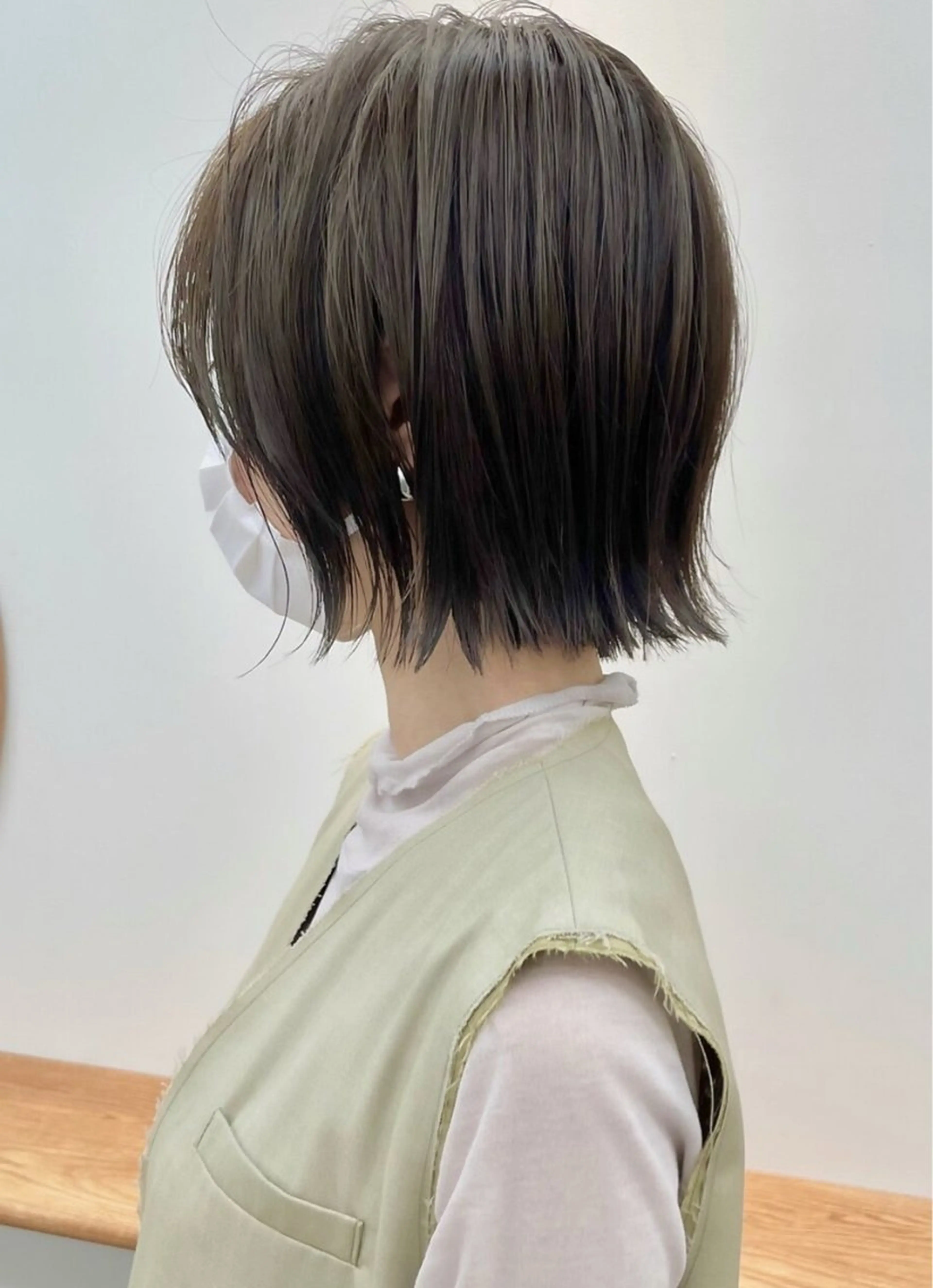 ショート カラー アッシュ ベージュカラー ヘアカラー 立川艶髪カラーと映画 美容師YUJIのヘアスタイル