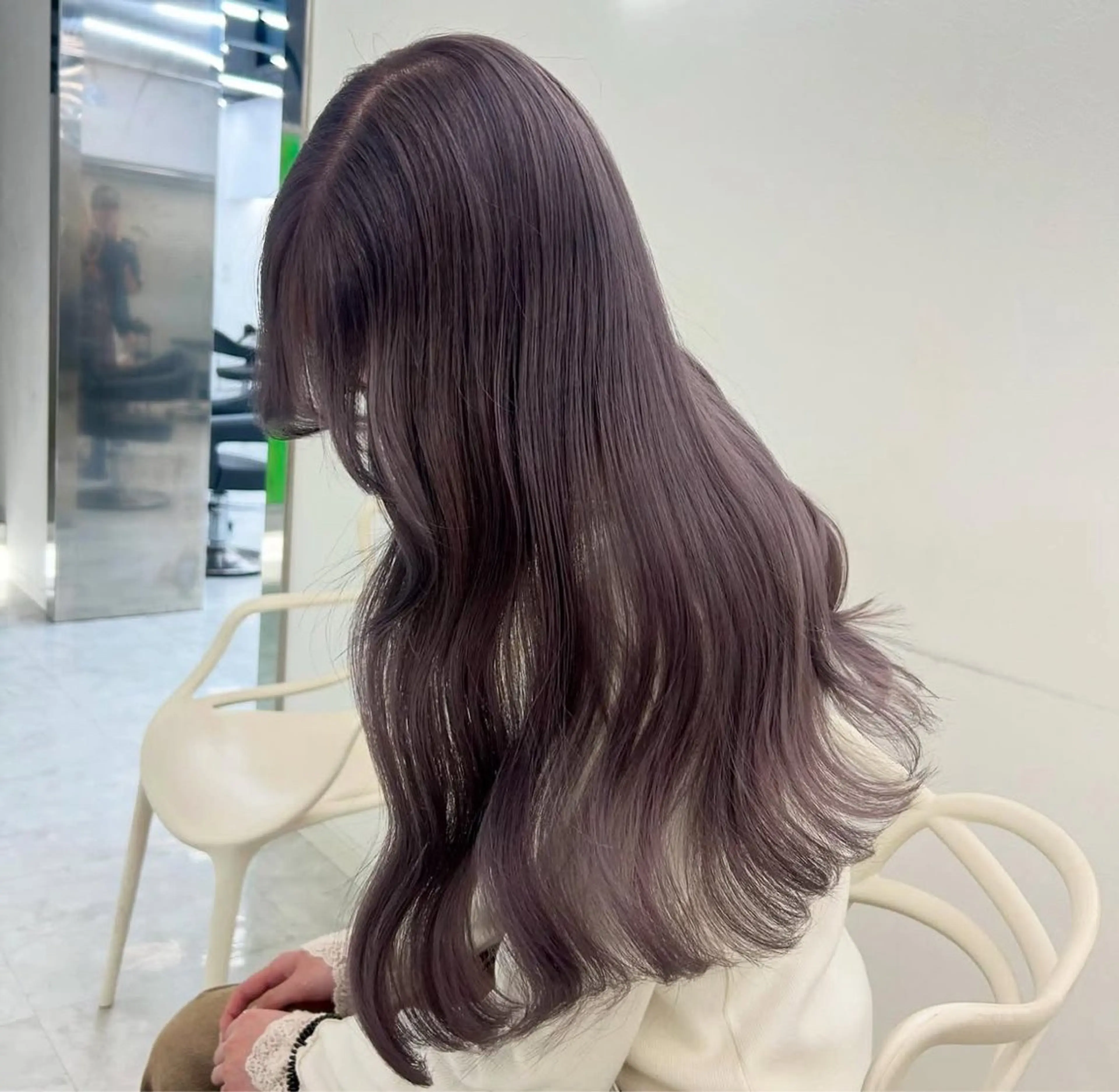 ロング ヘアカラー トリートメント 淡色ラベンダー♡ ニーナ🎀🦙のヘアスタイル