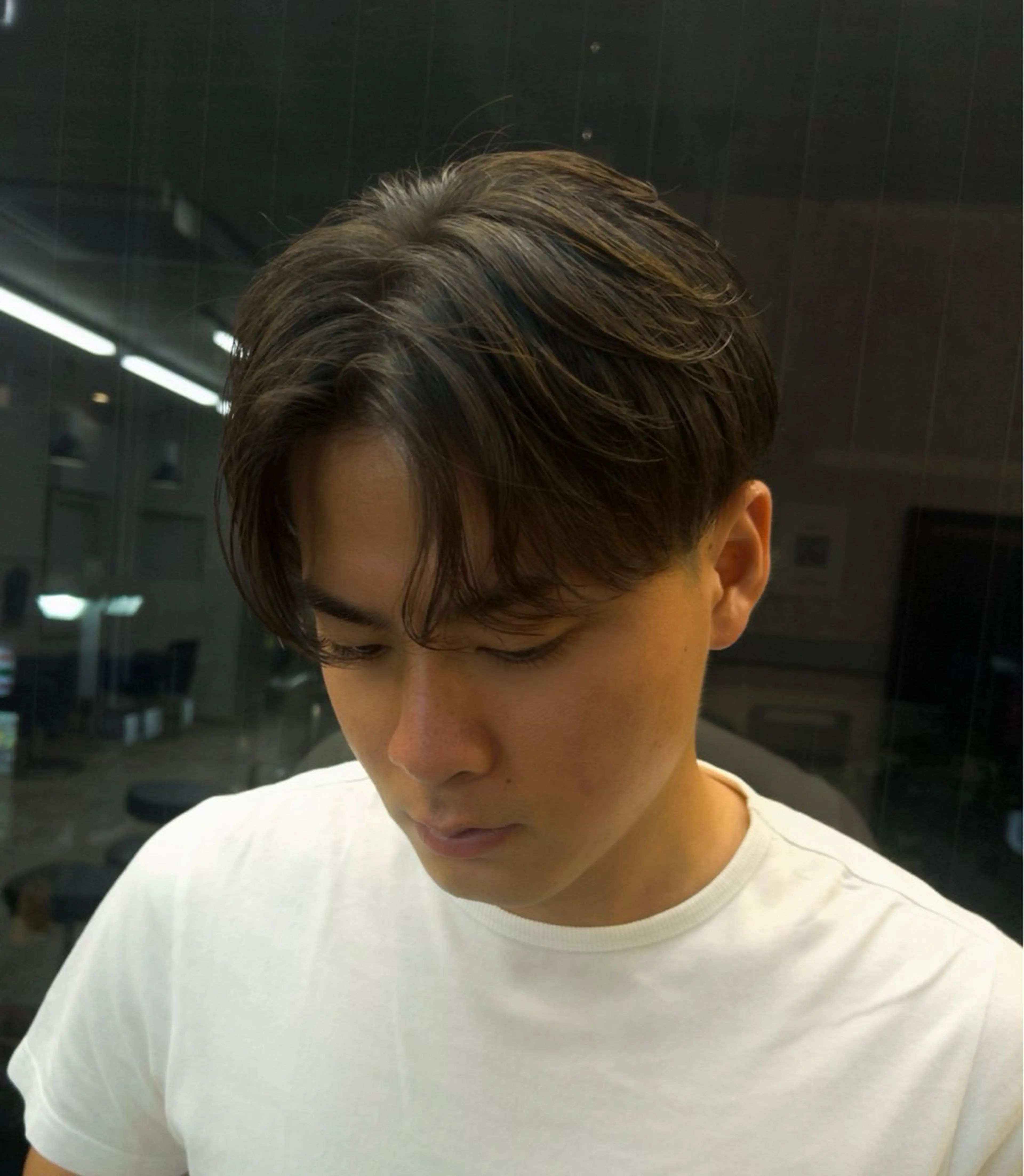 メンズ フェザーパーマ メンズパーマ カット パーマ tiel 小山莉々のヘアスタイル