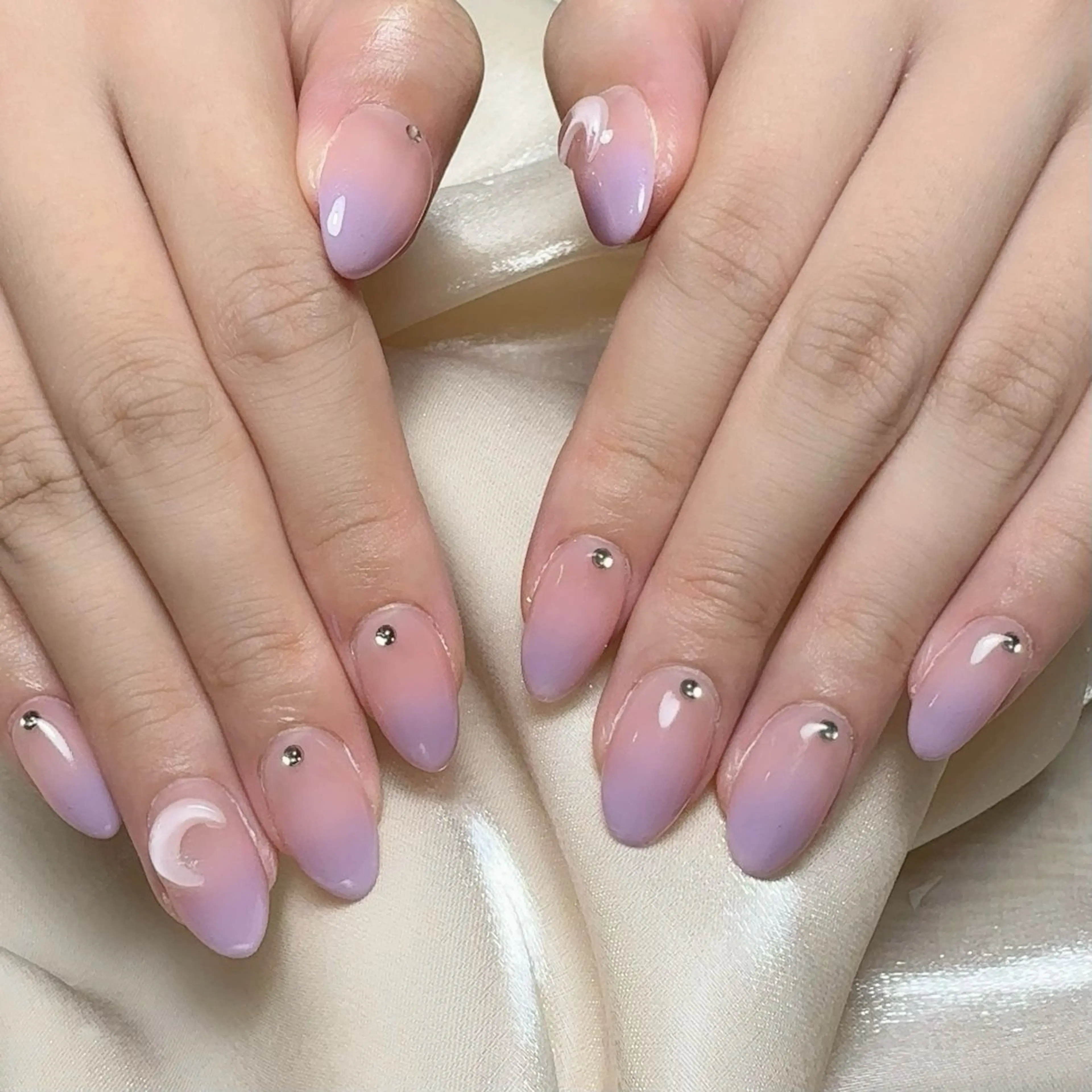 メンズ ネイル メンズ韓国風 アートネイル オーロラネイル ガーリー キラキラネイル ハンドネイル Nail salon 木にいるのネイルデザイン