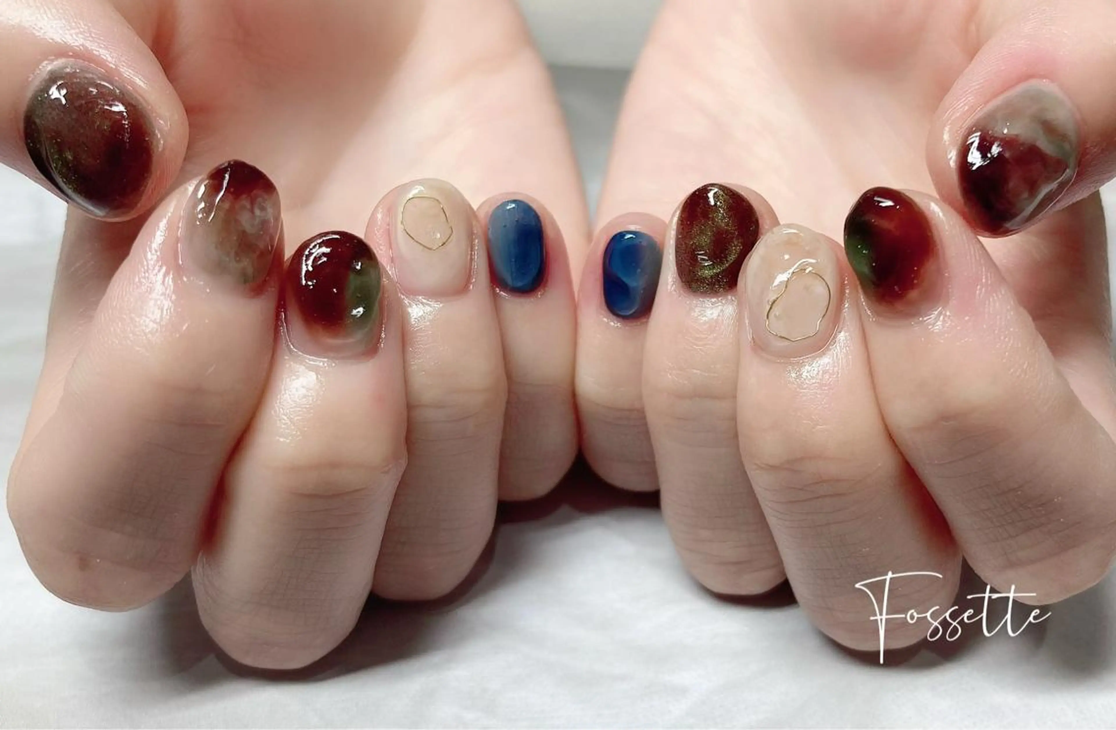 ネイル 氷ネイル・うるうるネイル ニュアンスネイル ぷっくりネイル nailsalon Fossetteのネイルデザイン