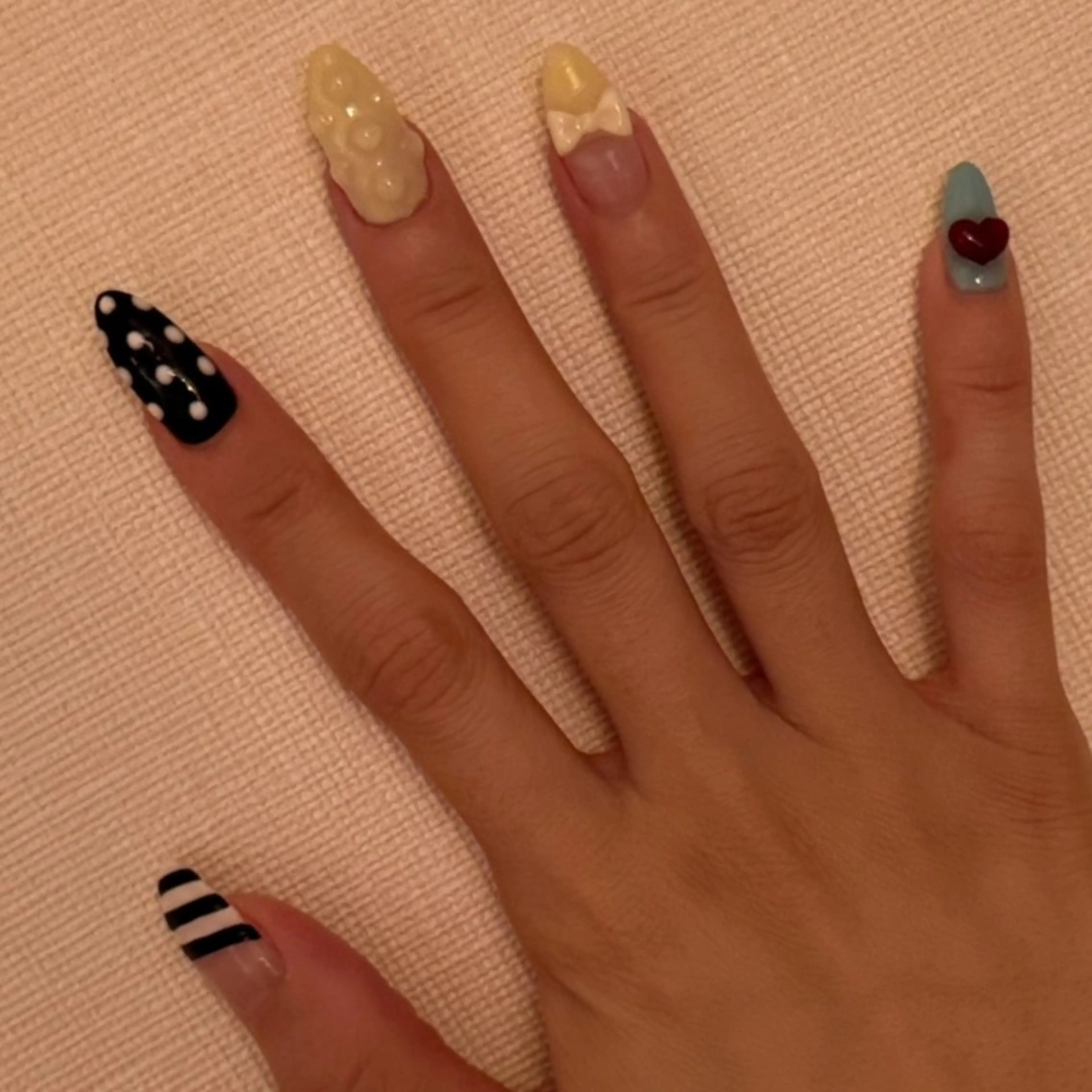 ネイル 持ち込み salon de Princess所属・salon de  Princessのネイルデザイン