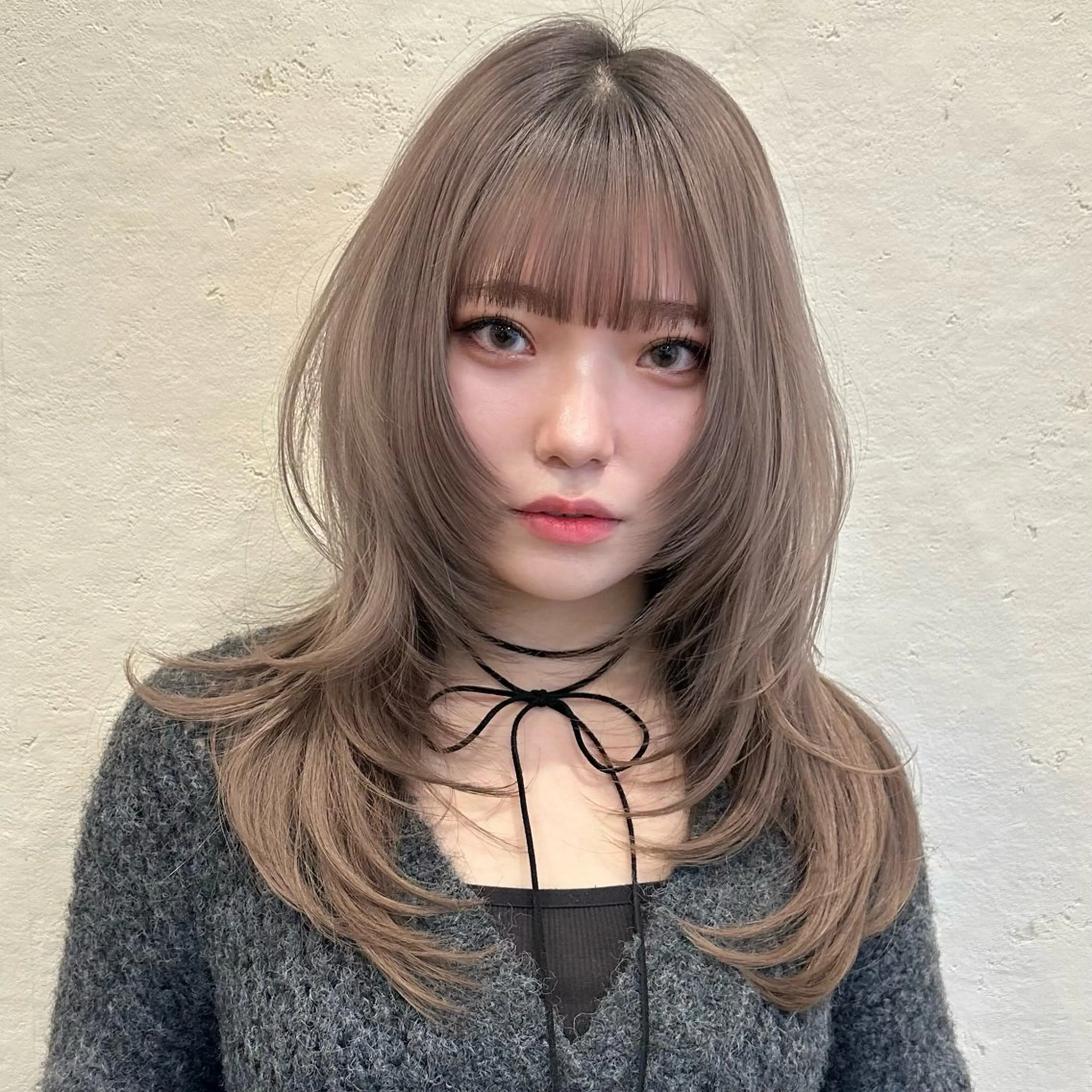 ミディアム カット ヘアカラー トリートメント 🌹ハッシュカット、 レイヤー韓国ヘア🌹のヘアスタイル