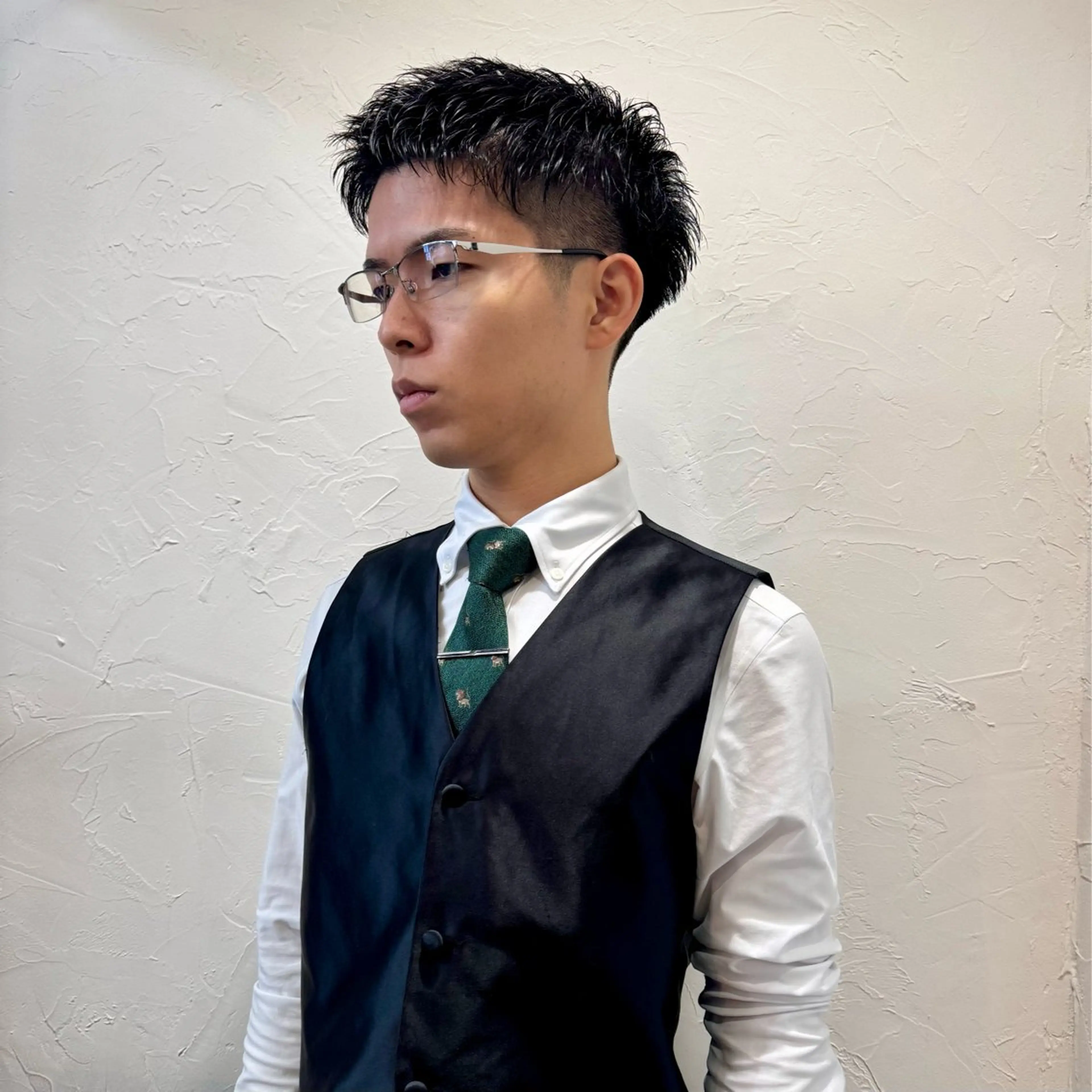 ショート パーマ メンズ アップバング メンズ就活ヘア メンズパーマ メンズショート スパイキーショート カット パーマ ヘアセット 【池袋/スパイキー ショート】ⓝⓘⓜⓤのヘアスタイル