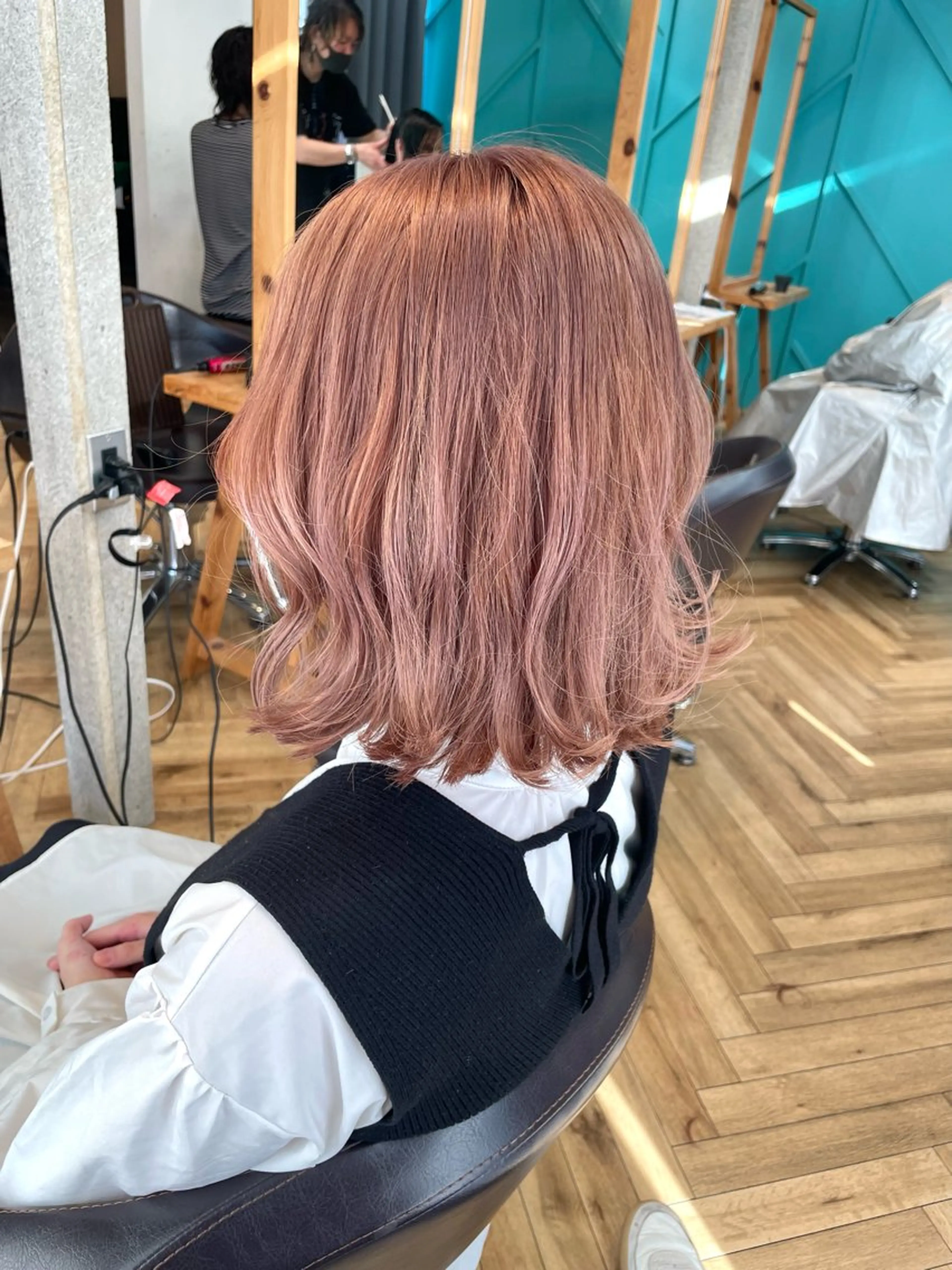 ミディアム カラー ヘアカラー トリートメント 🌈艶カラー× メンズパーマ永埜🌈のヘアスタイル