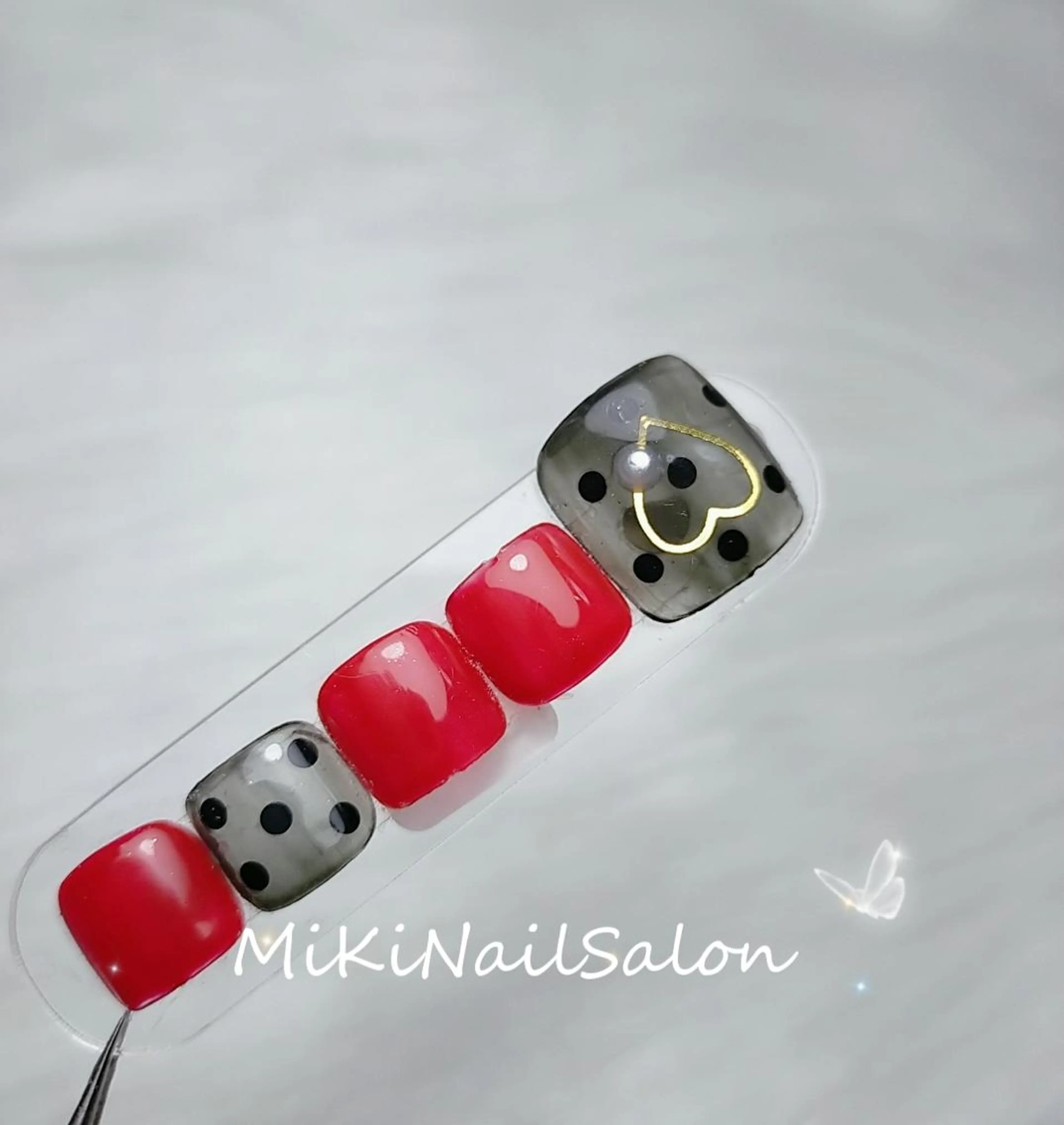 ネイル フットネイル ★未希★ ミキネイルサロン池袋のネイルデザイン