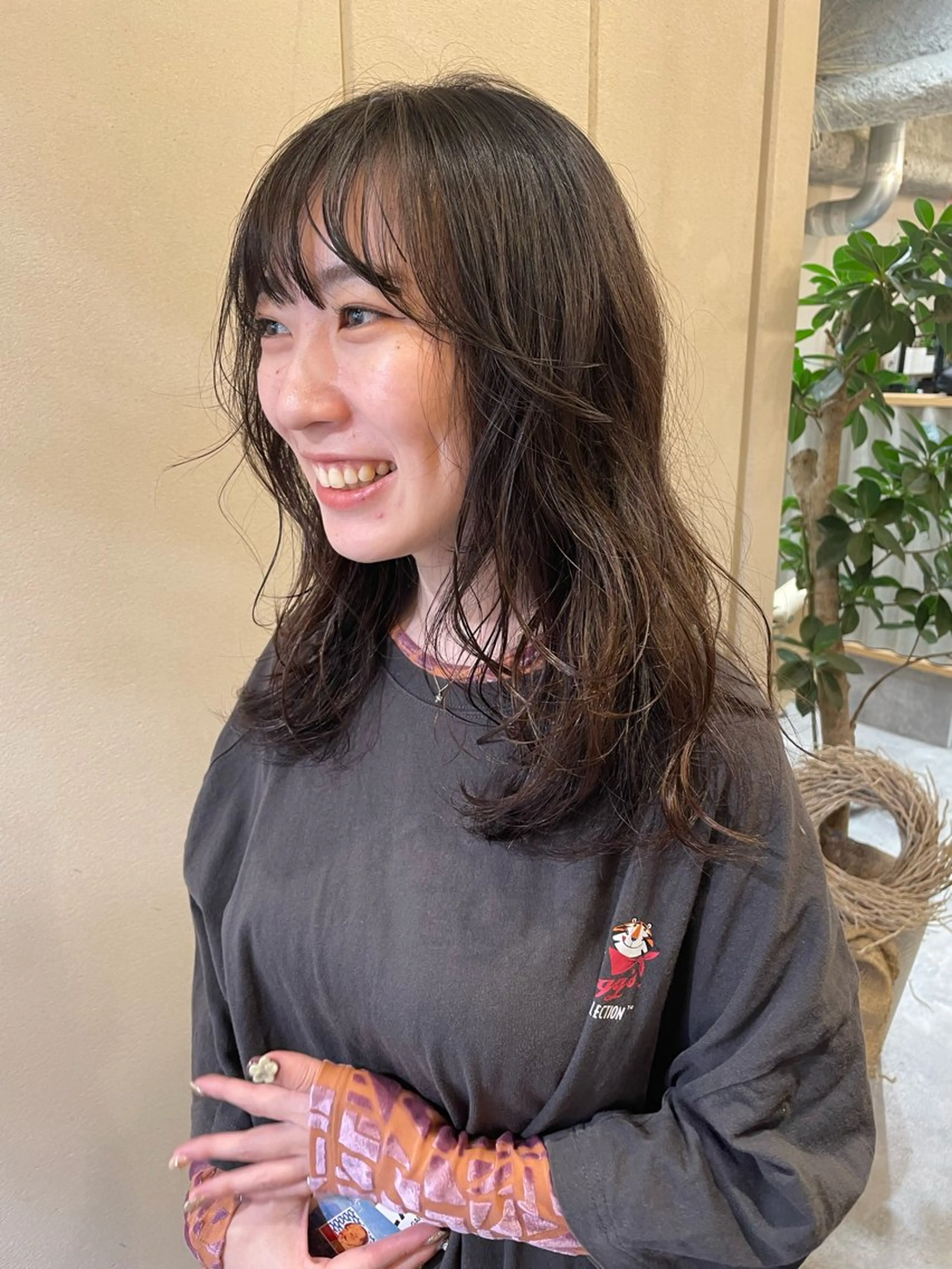 セミロング カラー カット ヘアカラー 狩野 羅夢のヘアスタイル