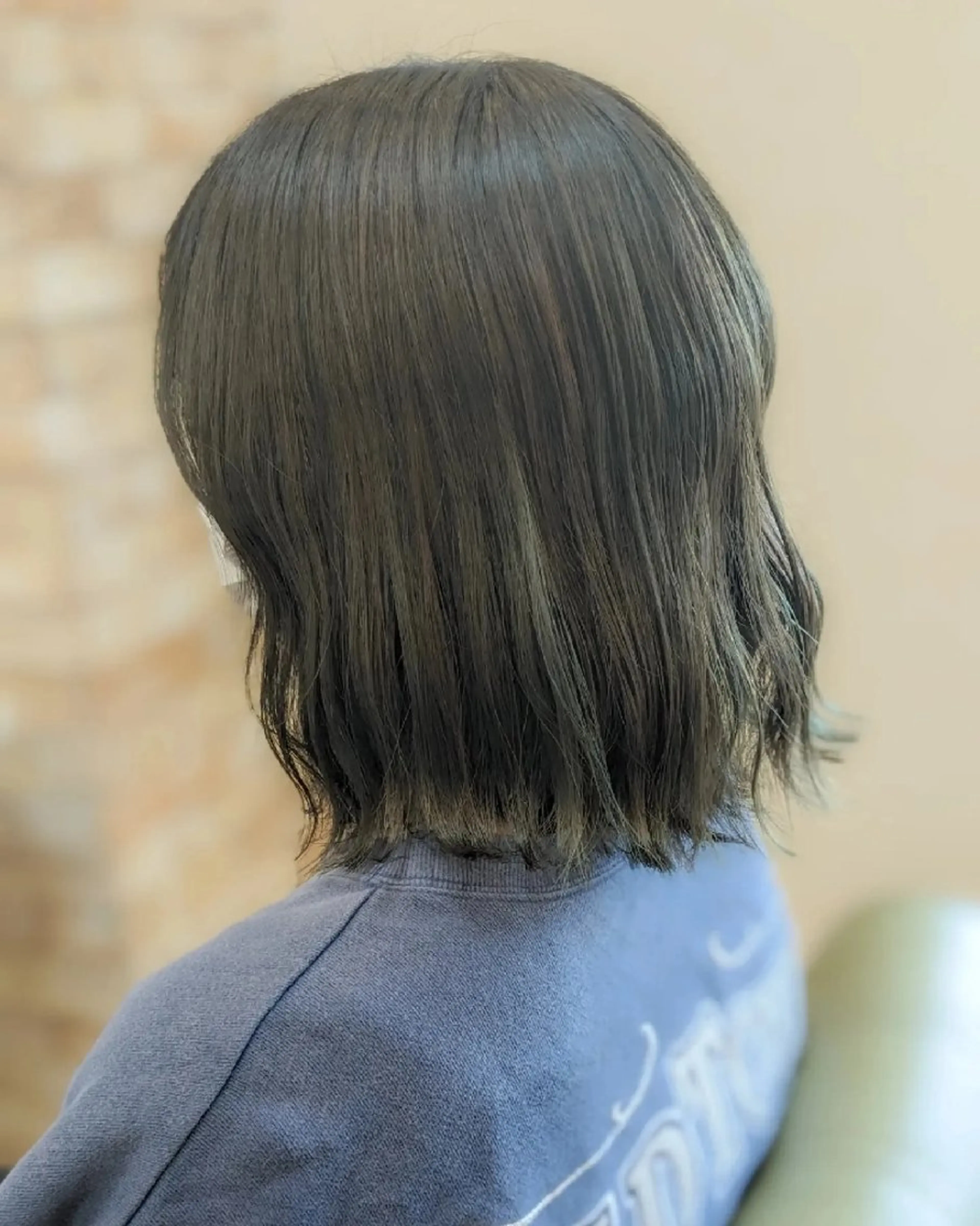 ミディアム ヘアカラー 加藤 彩のヘアスタイル
