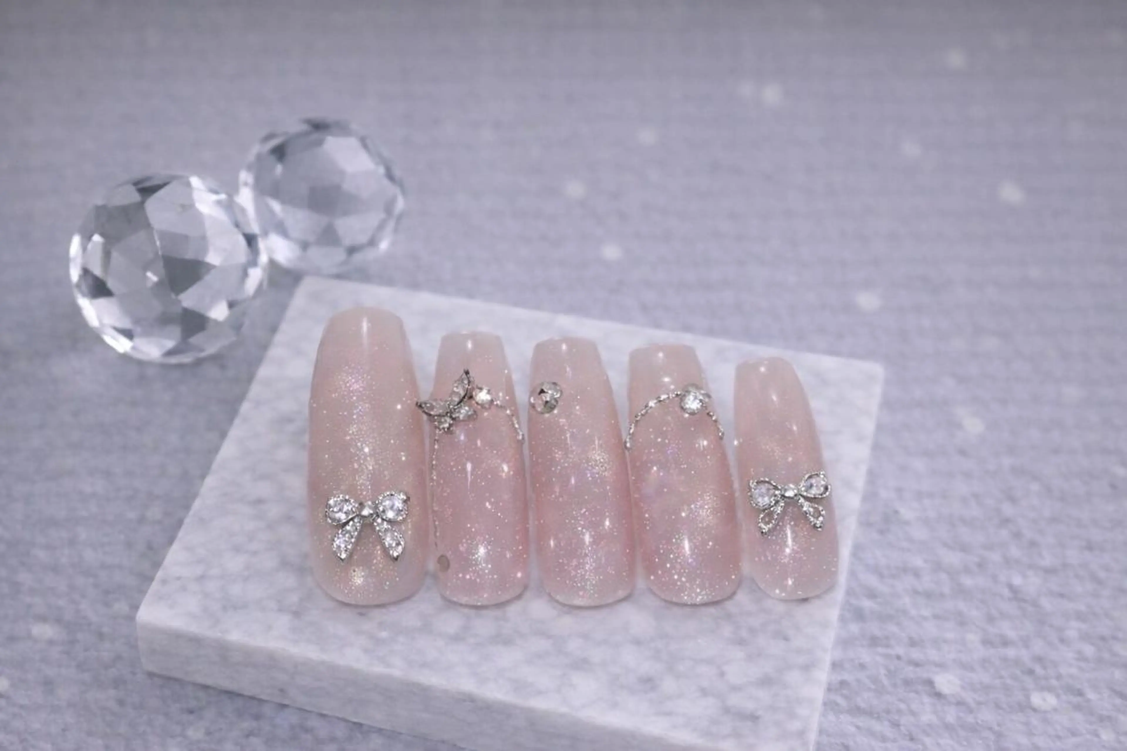 ネイル ❤️💛REBEST 京橋　nailのネイルデザイン
