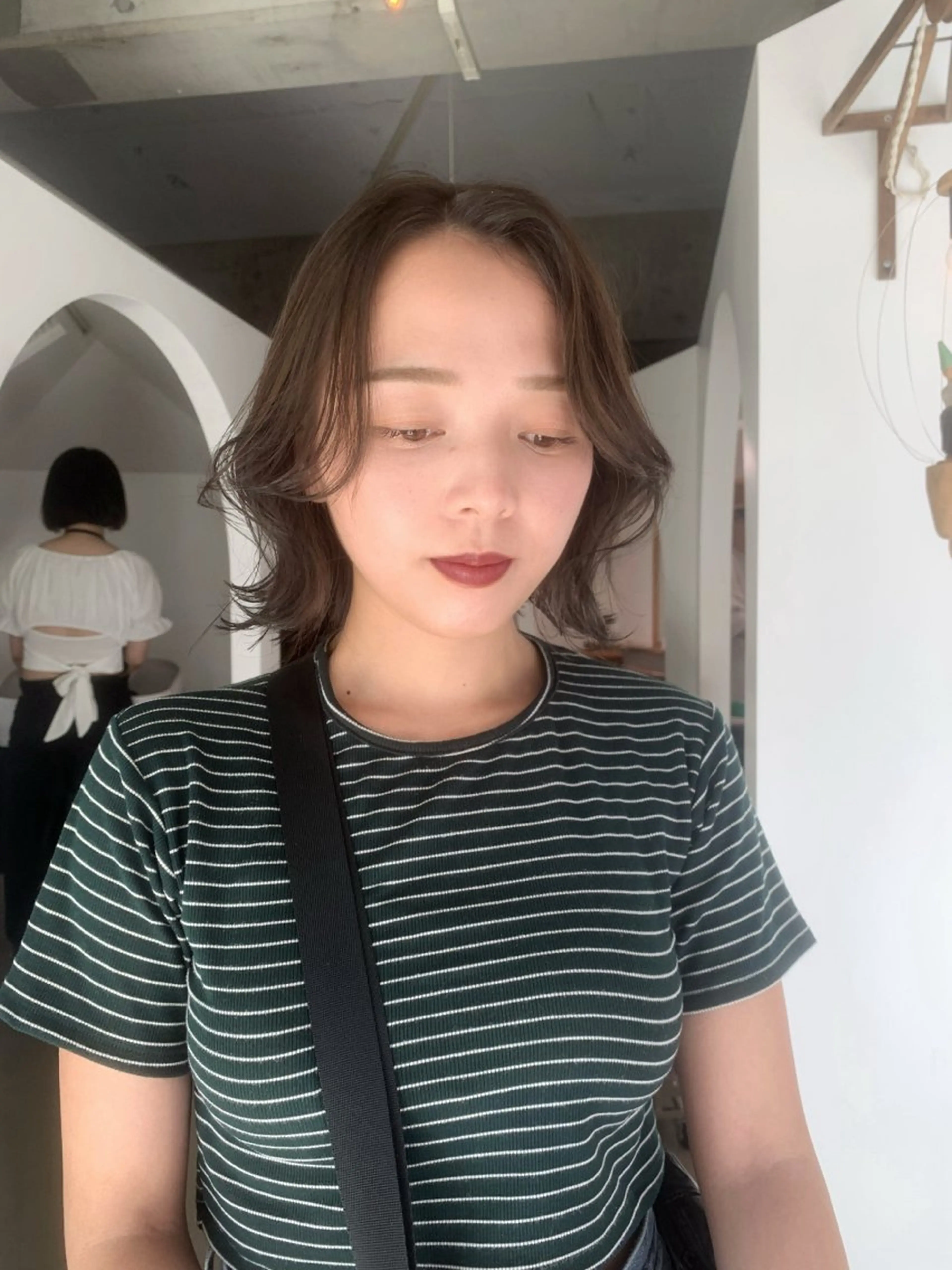 ミディアム mirai/レイヤー ボブ/デザインのヘアスタイル