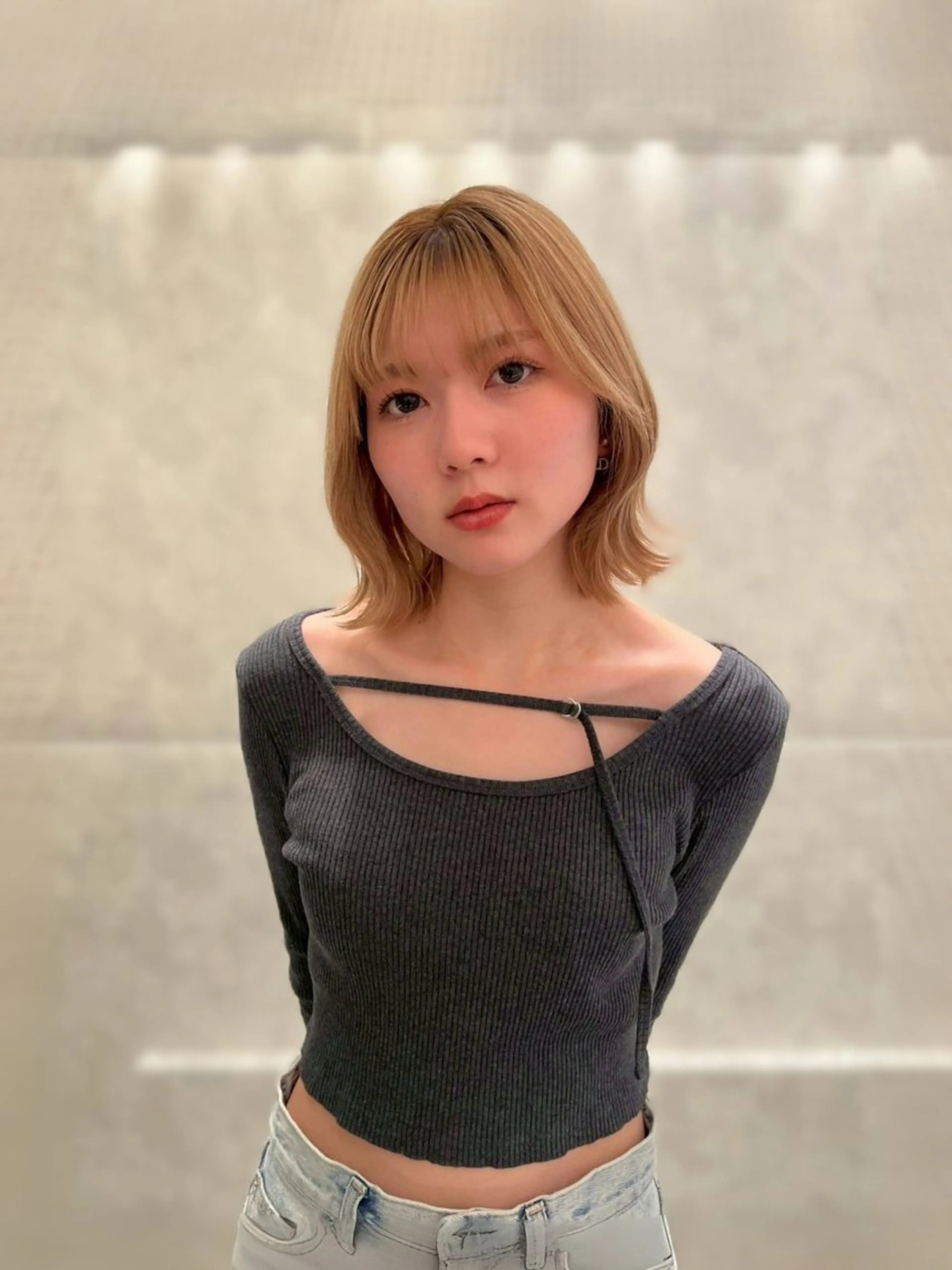 ショート ボブ ヘアカラー ヘアセット 羽鳥 菜々子のヘアスタイル