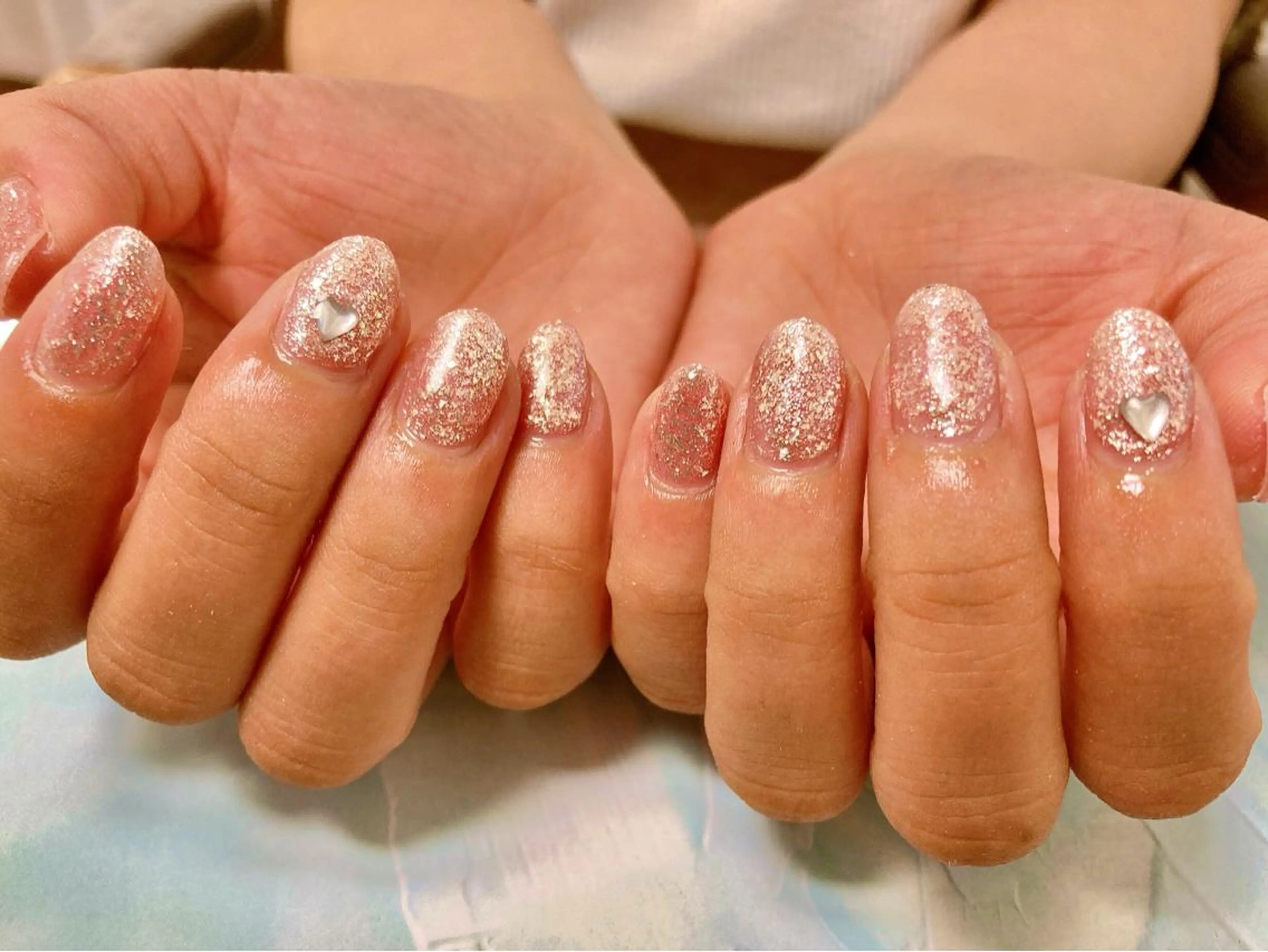 ネイル ハート ラメ(グリッター) ピンク ハンドネイル mogunail &blowのネイルデザイン