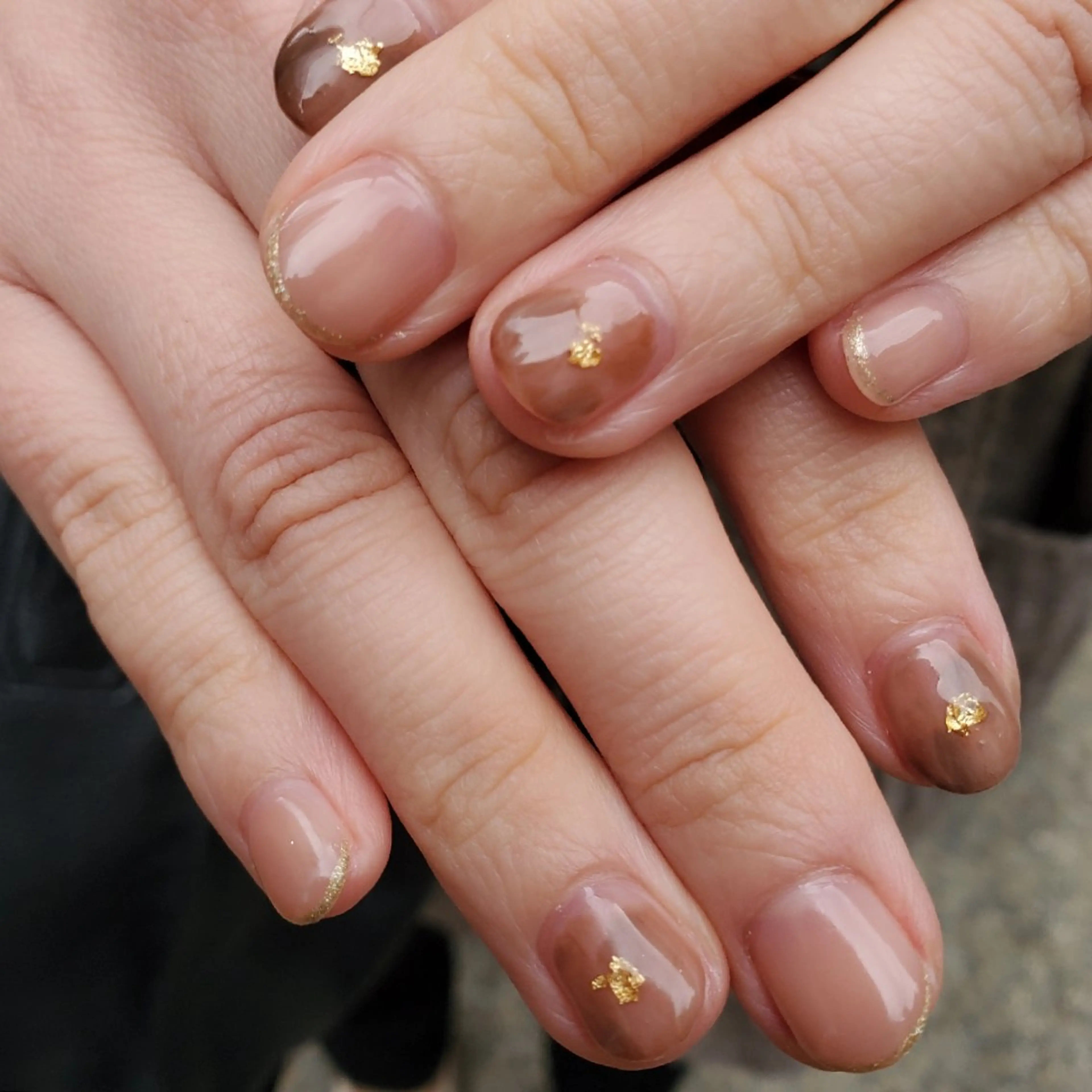 ネイル ニュアンスネイル ショートネイル MoM マムネイル原宿のネイルデザイン