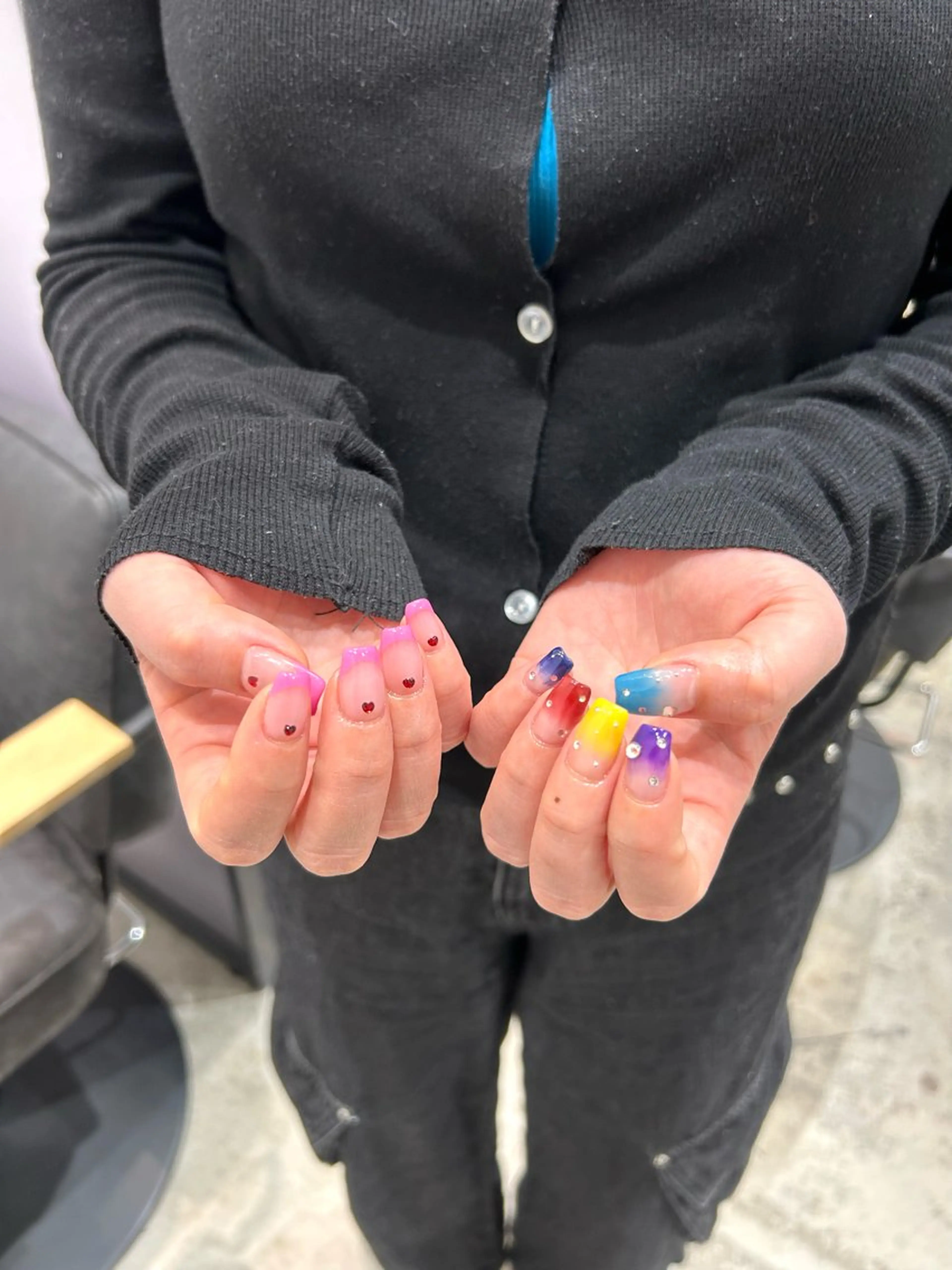 ネイル ちゅるんネイル✨🤍 三宅愛佳のネイルデザイン