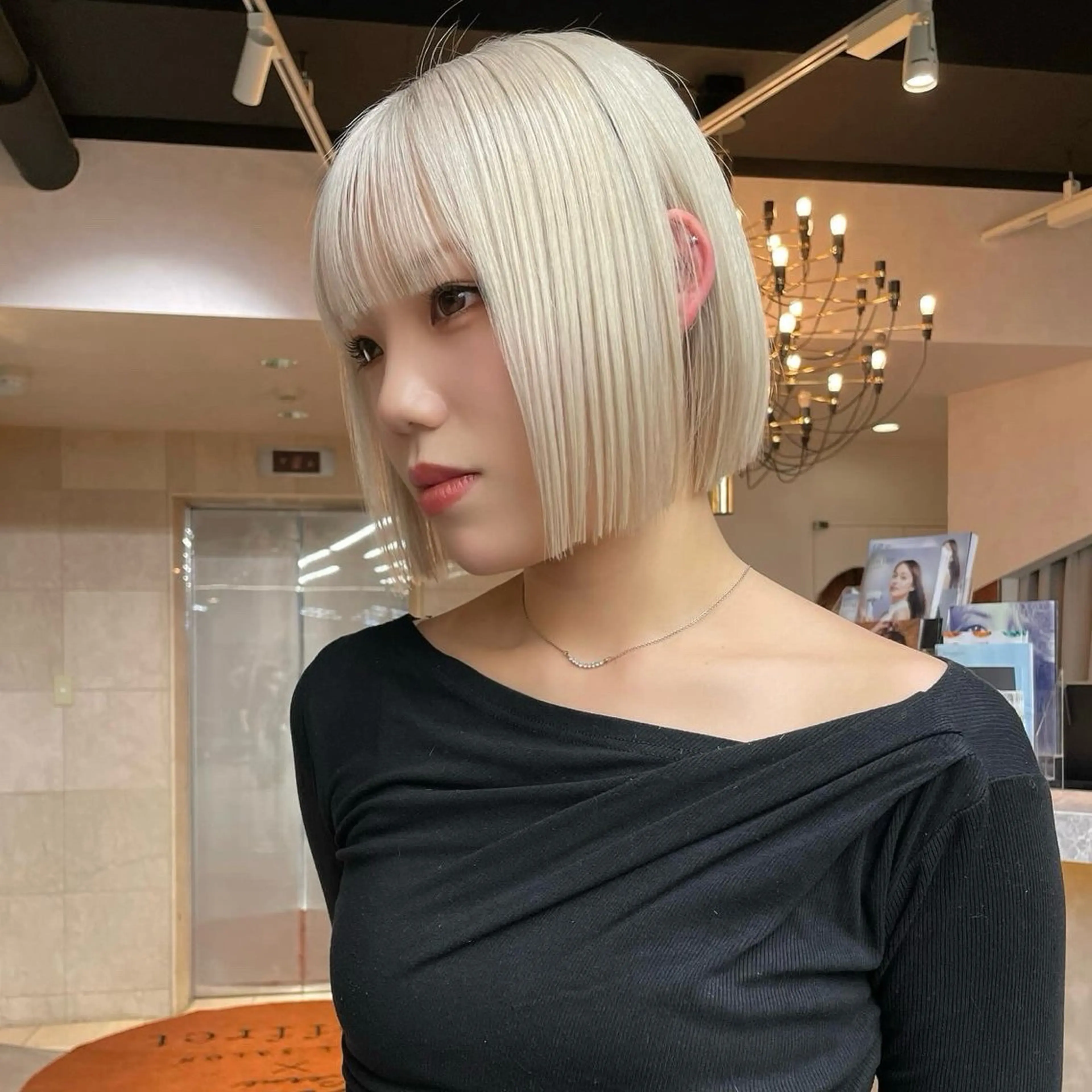 ショート カラー ヘアカラー トリートメント 透明感/ベージュ/ 艶髪/ボブ🫧門脇由のヘアスタイル