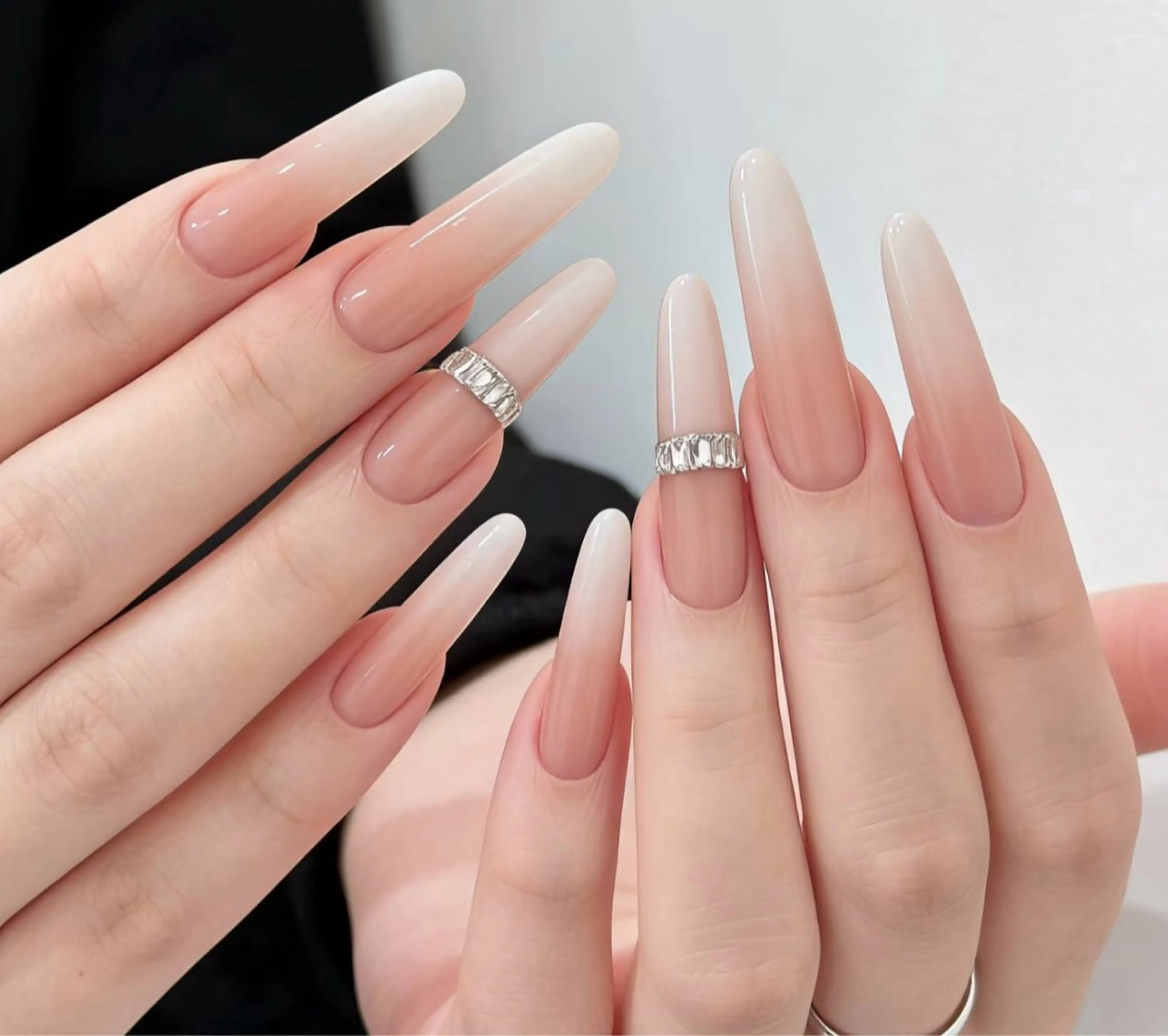 ネイル オーロラネイル べっ甲ネイル チークネイル 成人式 長さ出し ハンドネイル ハンドケア For you. Nail Salonのネイルデザイン