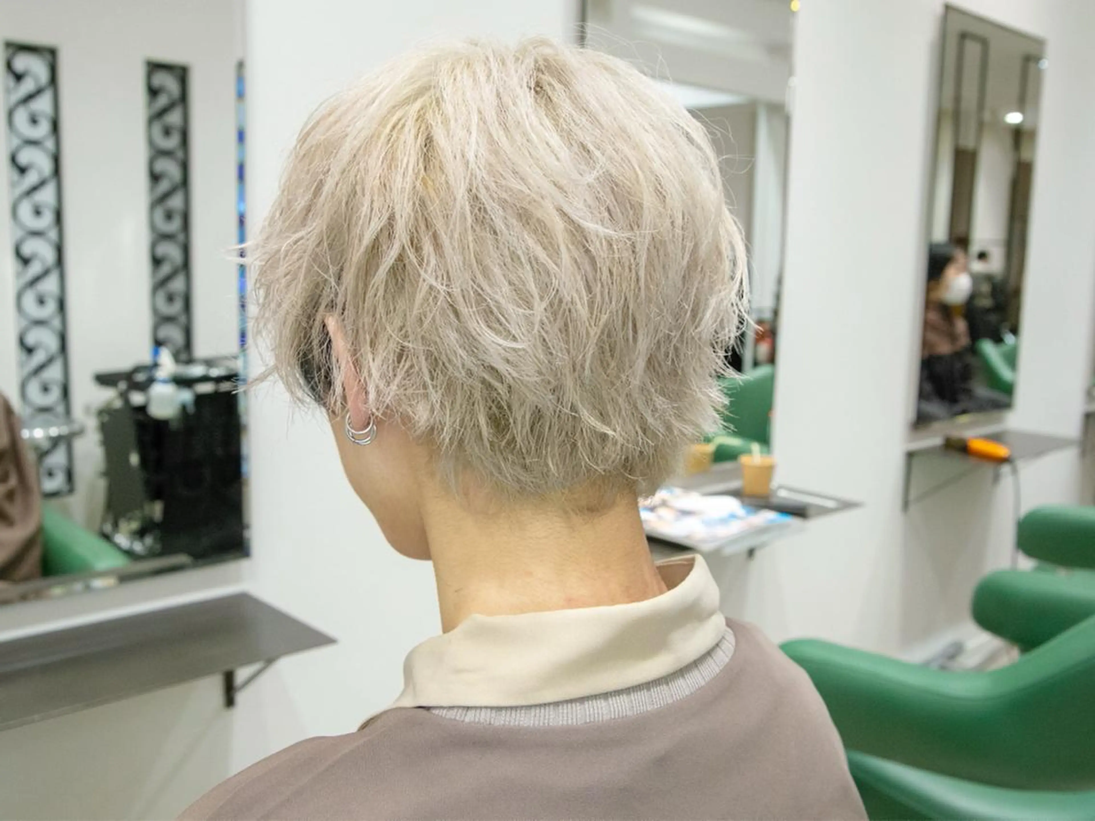 ショート カラー カット Re:ta Hair 飯田淳平のヘアスタイル