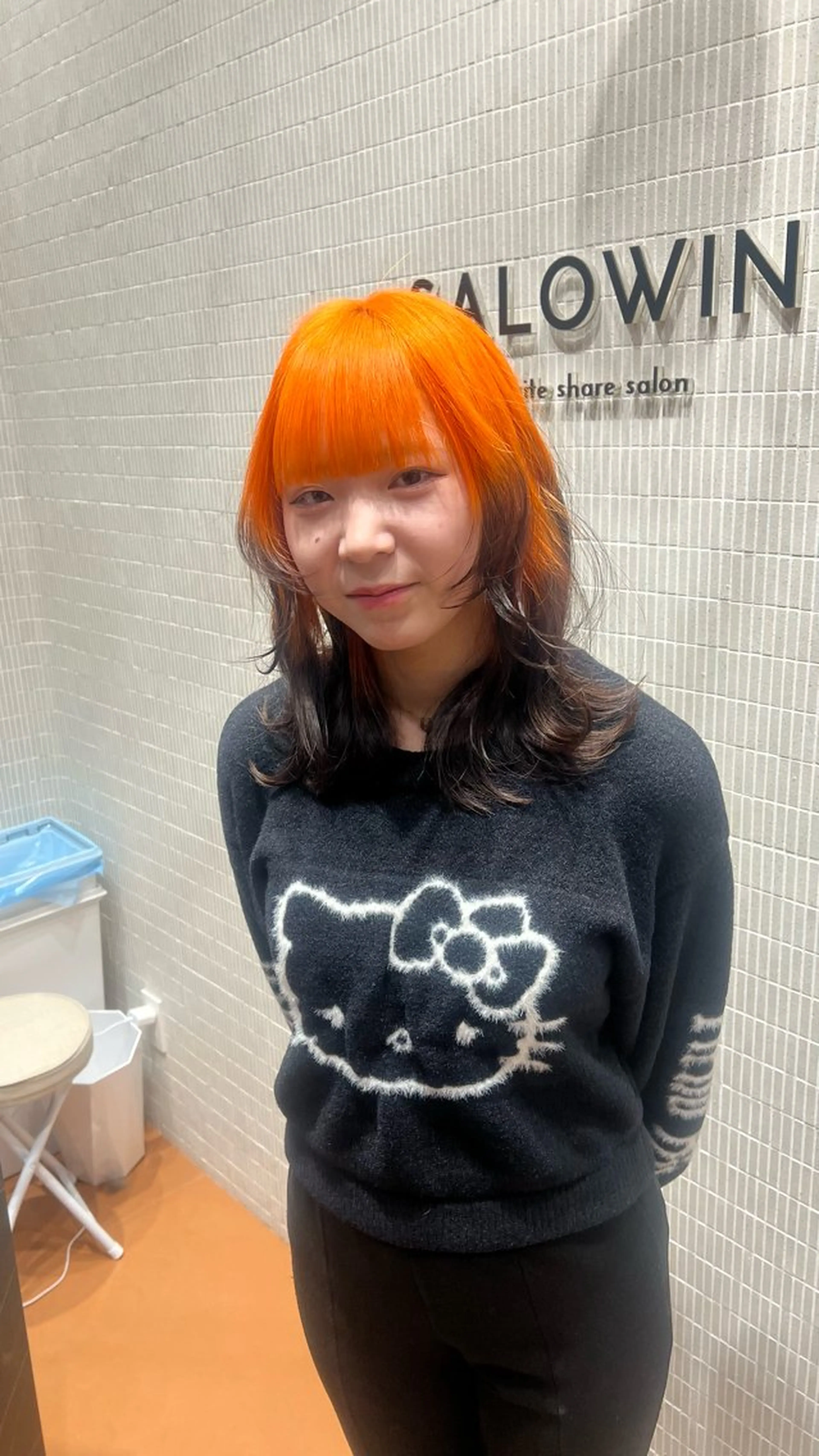 ミディアム カラー SALOWIN柏Suite所属・ブリーチ毛の縮毛矯正 ハイトーン/岡本智樹のヘアスタイル