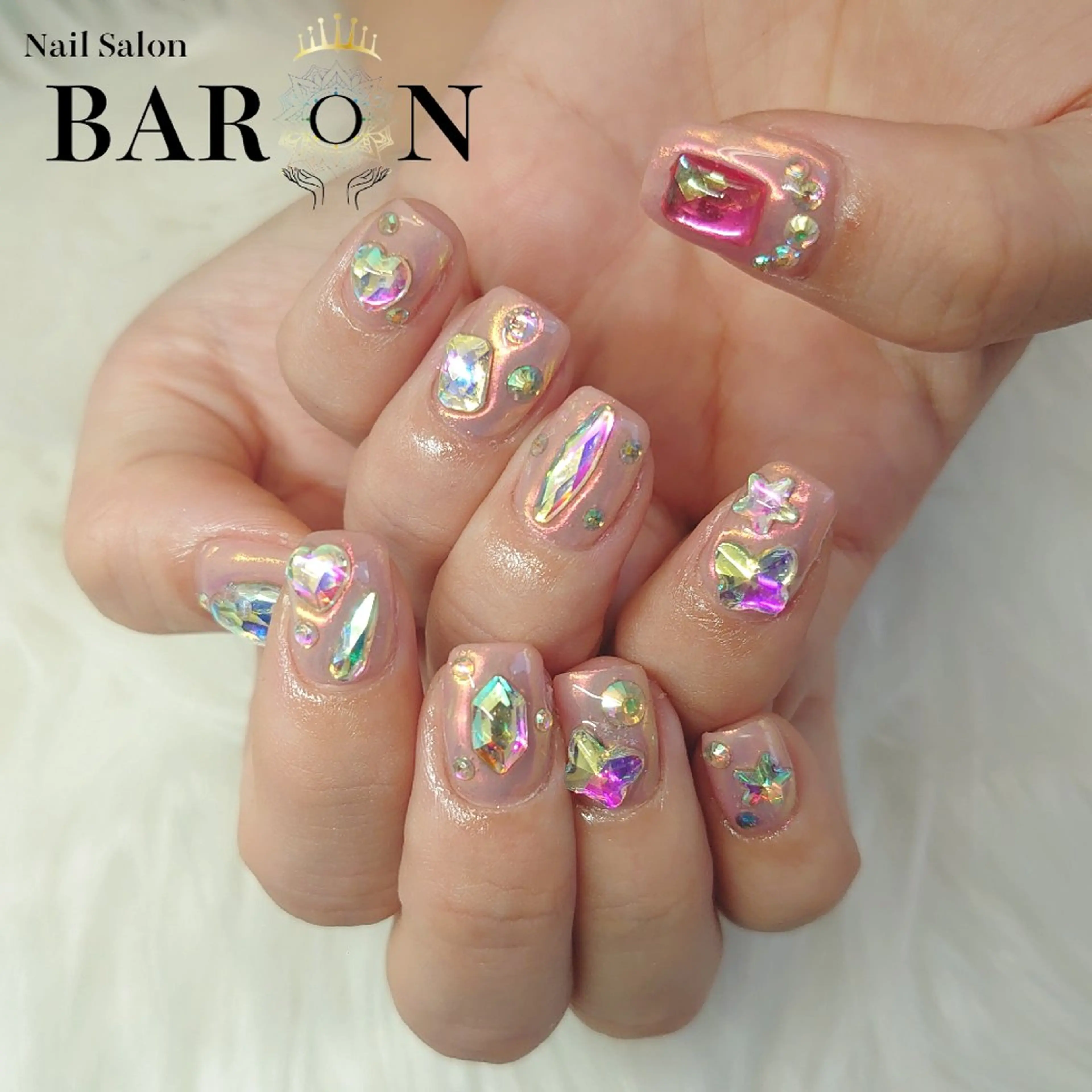 ネイル オーロラネイル 持ち込み ストーンネイル ♛BARON♛ AOIのネイルデザイン