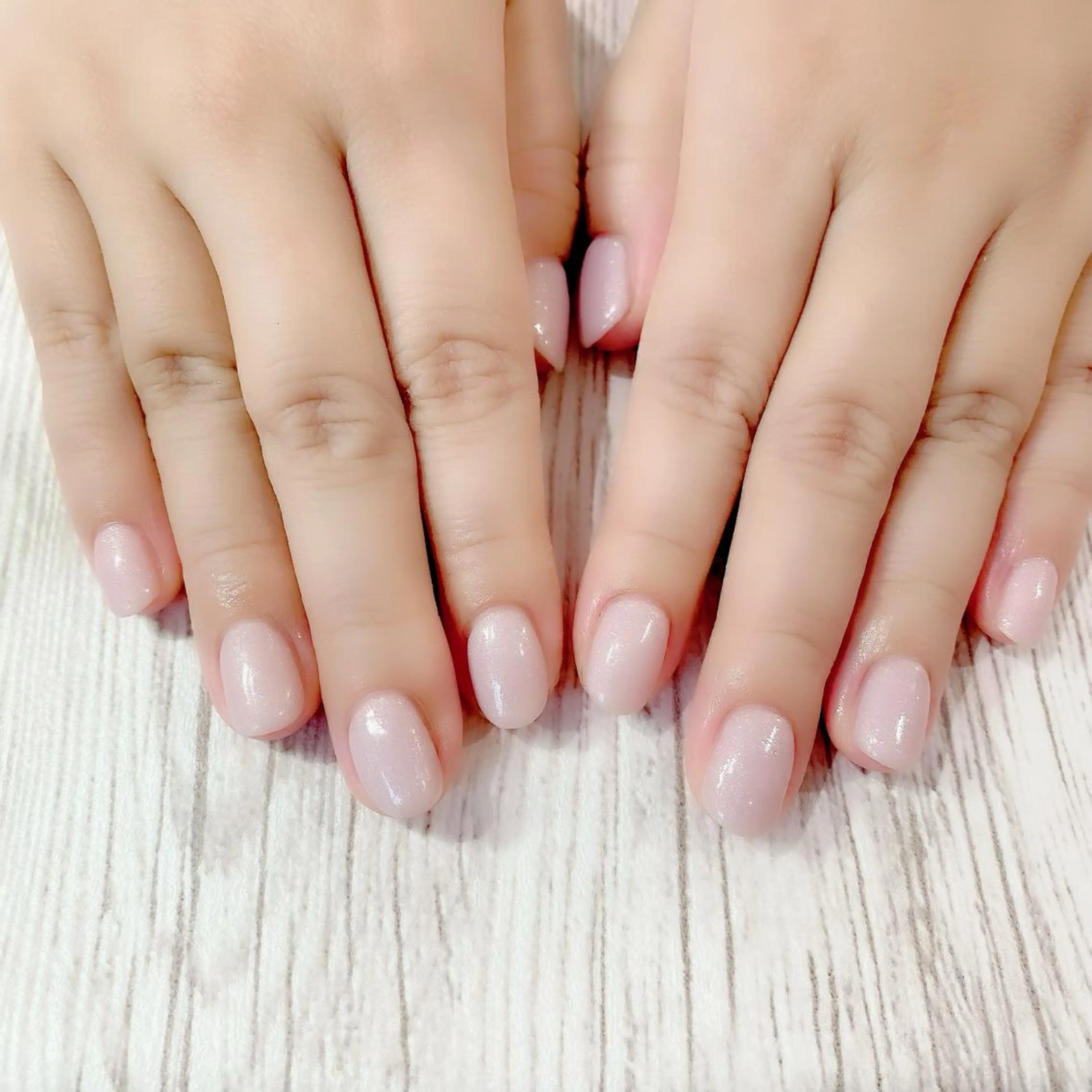 ショート カラー パーマ ヘアアレンジ メンズ キッズ ネイル マツエク・マツパ パープルカラー ショートヘア オフィスネイル ワンカラーネイル パープル Salon Ｋのネイルデザイン