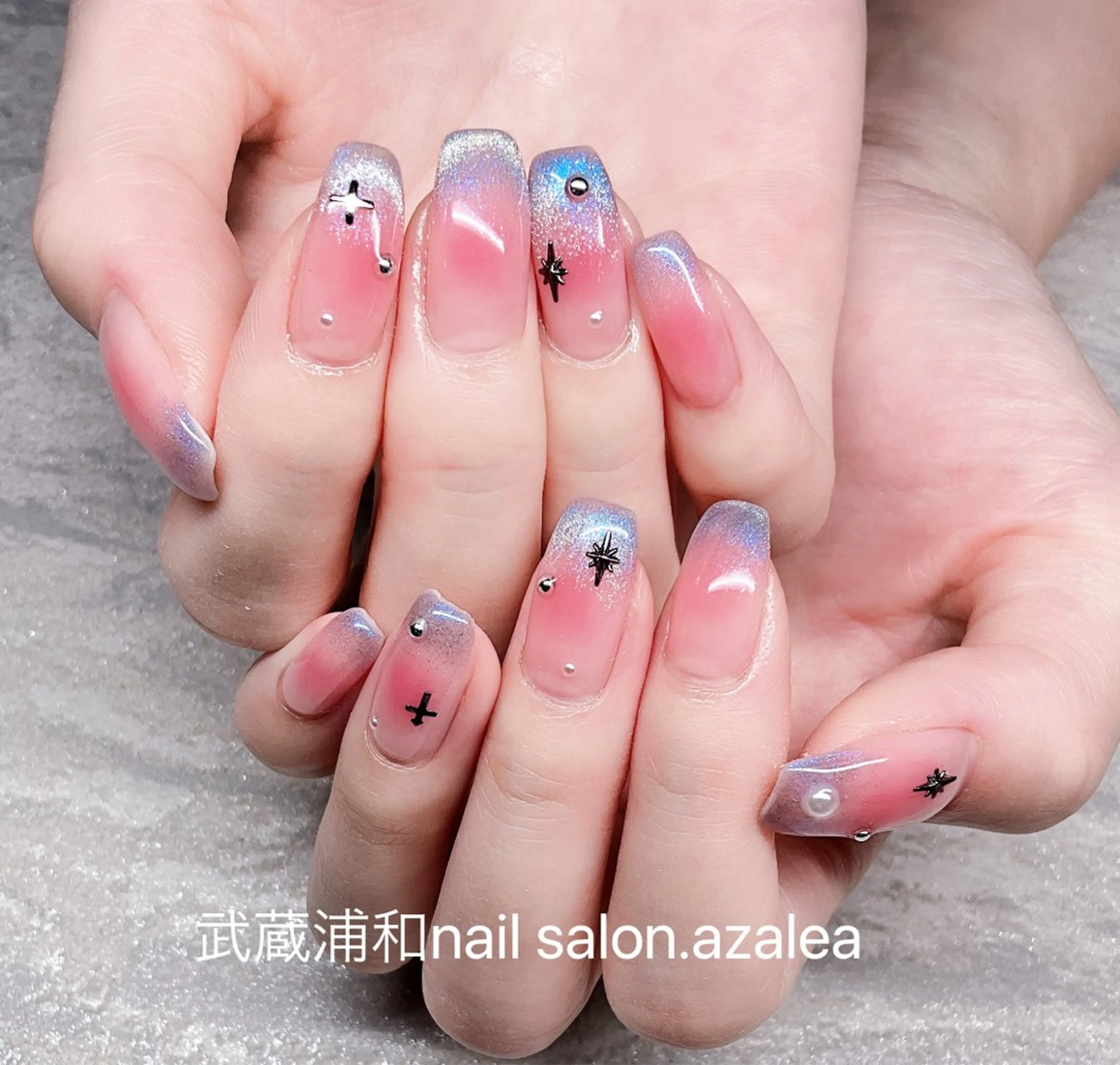 ネイル ハンドネイル R inのネイルデザイン