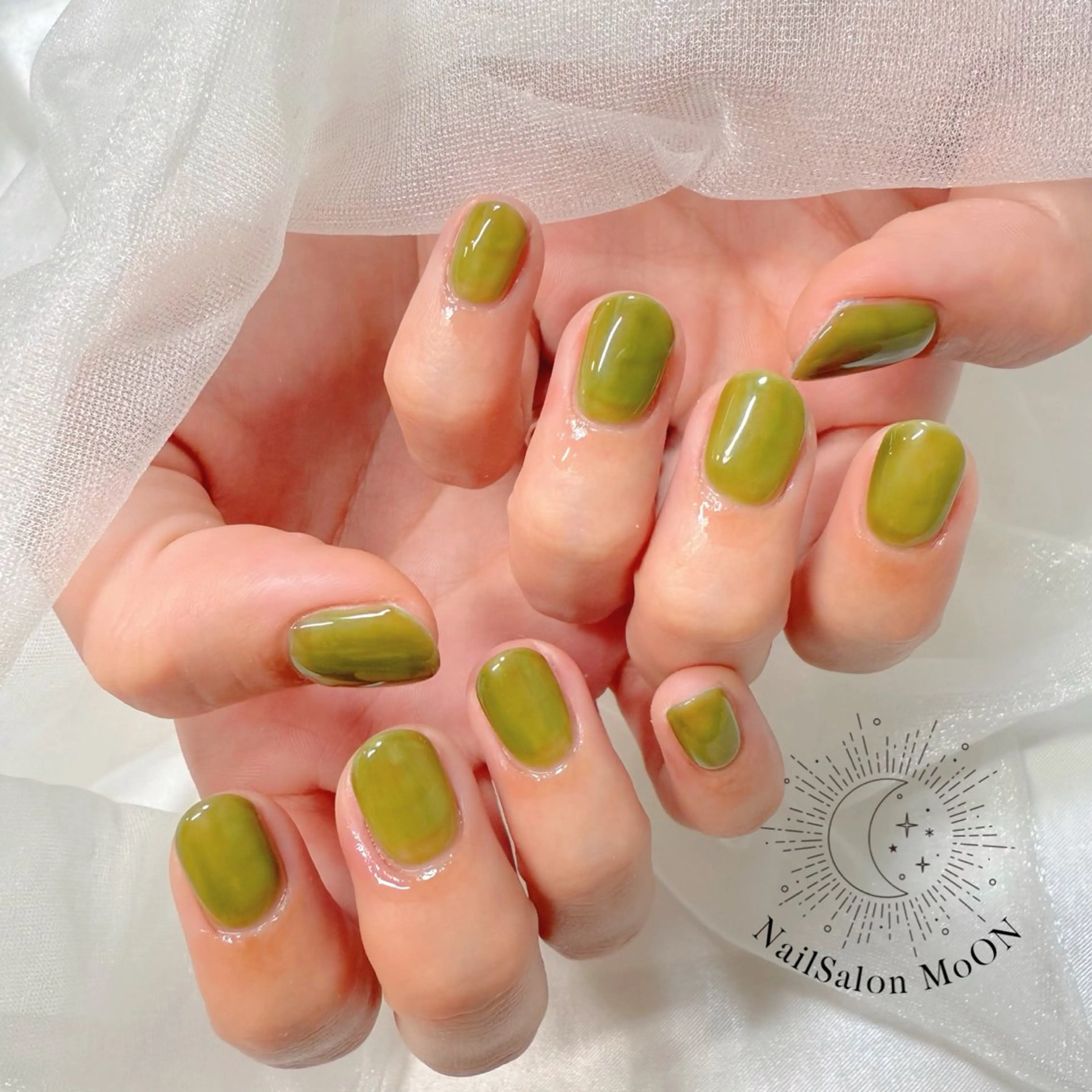ネイル ハンドネイル ハンドケア MoON...❤︎ MeGuのネイルデザイン