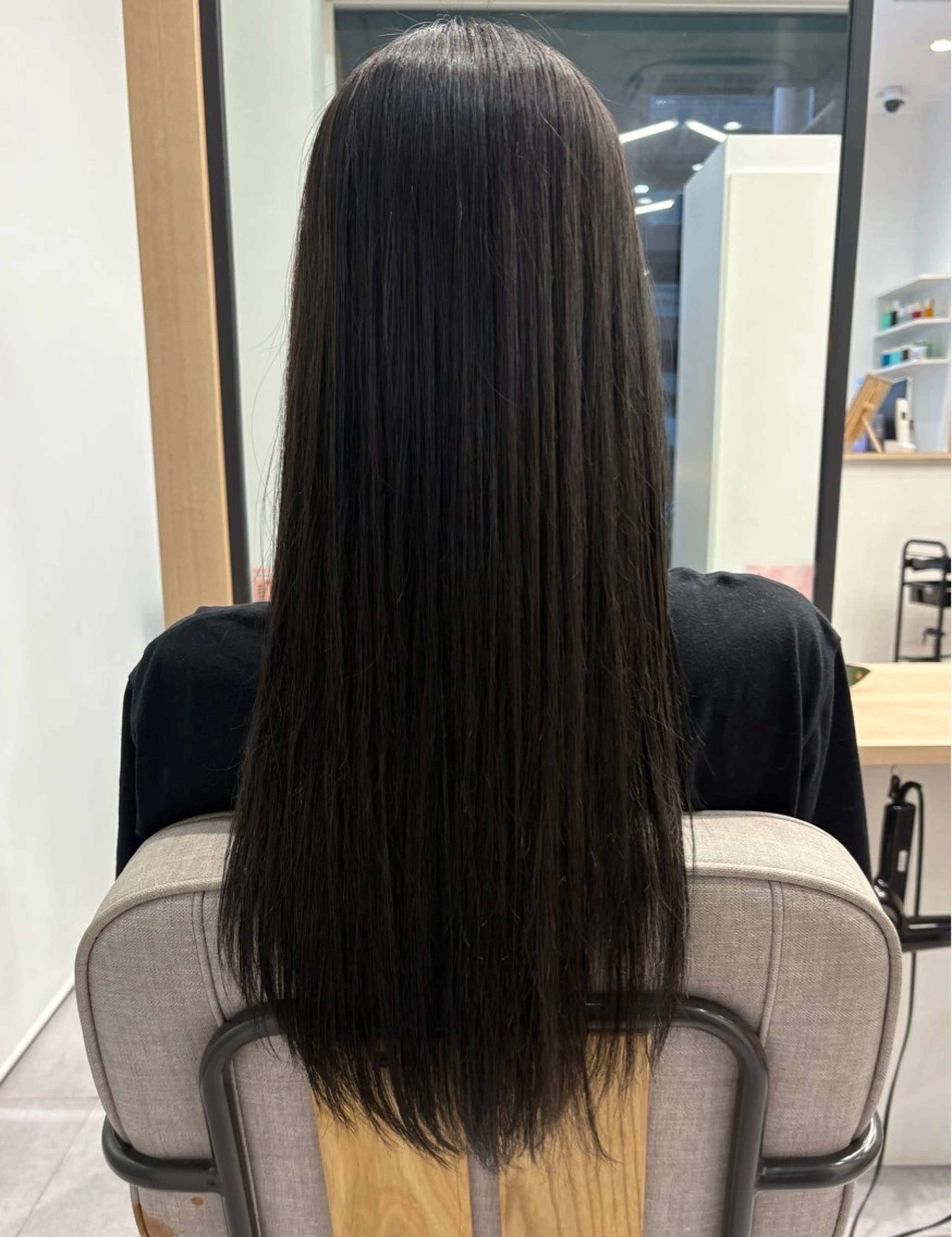 ロング 縮毛矯正 サイトウ ユリコのヘアスタイル