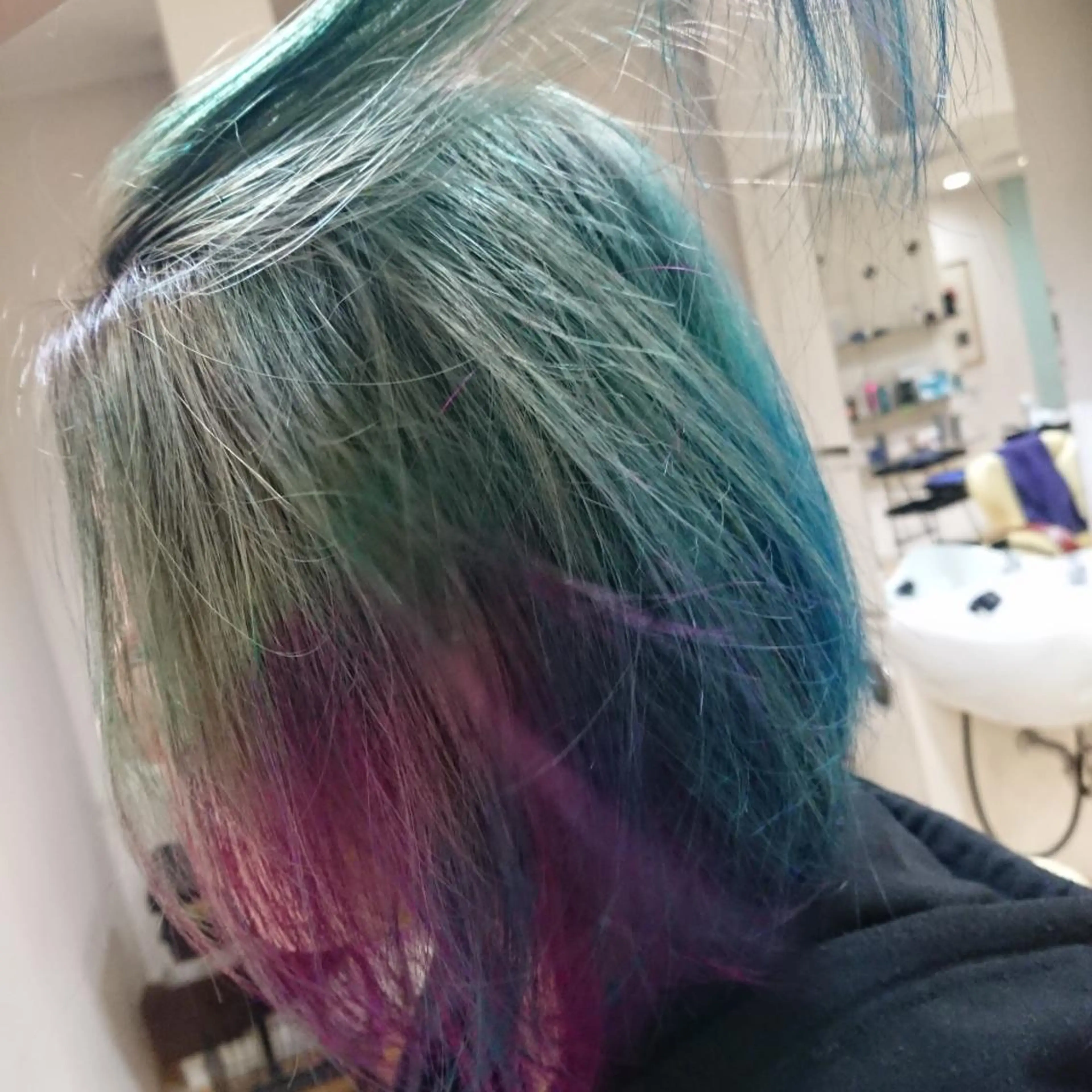 カラー ミディアム ユニコーンカラー デザインカラー/ 推しの配色　肥後のヘアスタイル