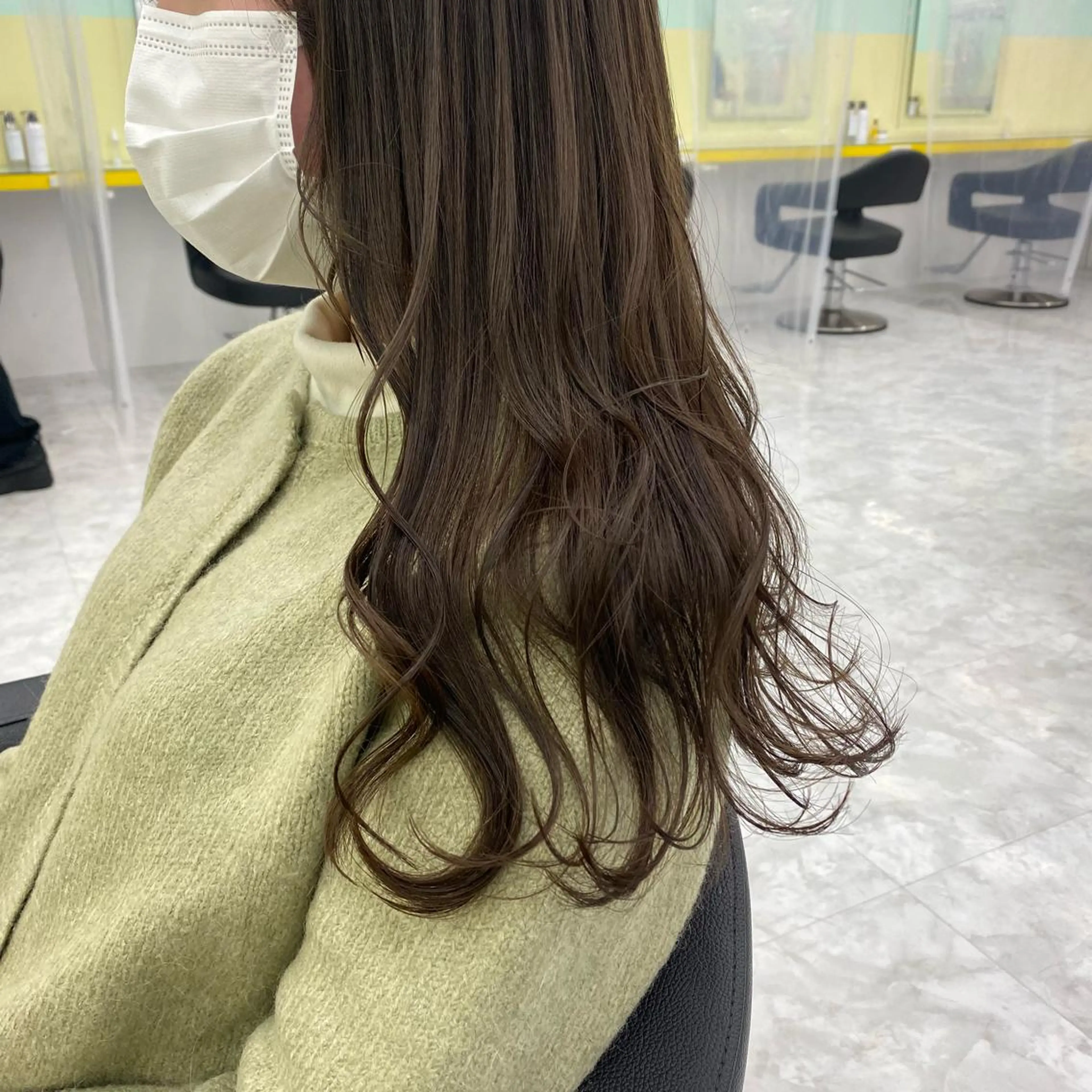 セミロング カラー ヘアアレンジ カット ヘアカラー mai🍑暖色カラー /レイヤー💖のヘアスタイル