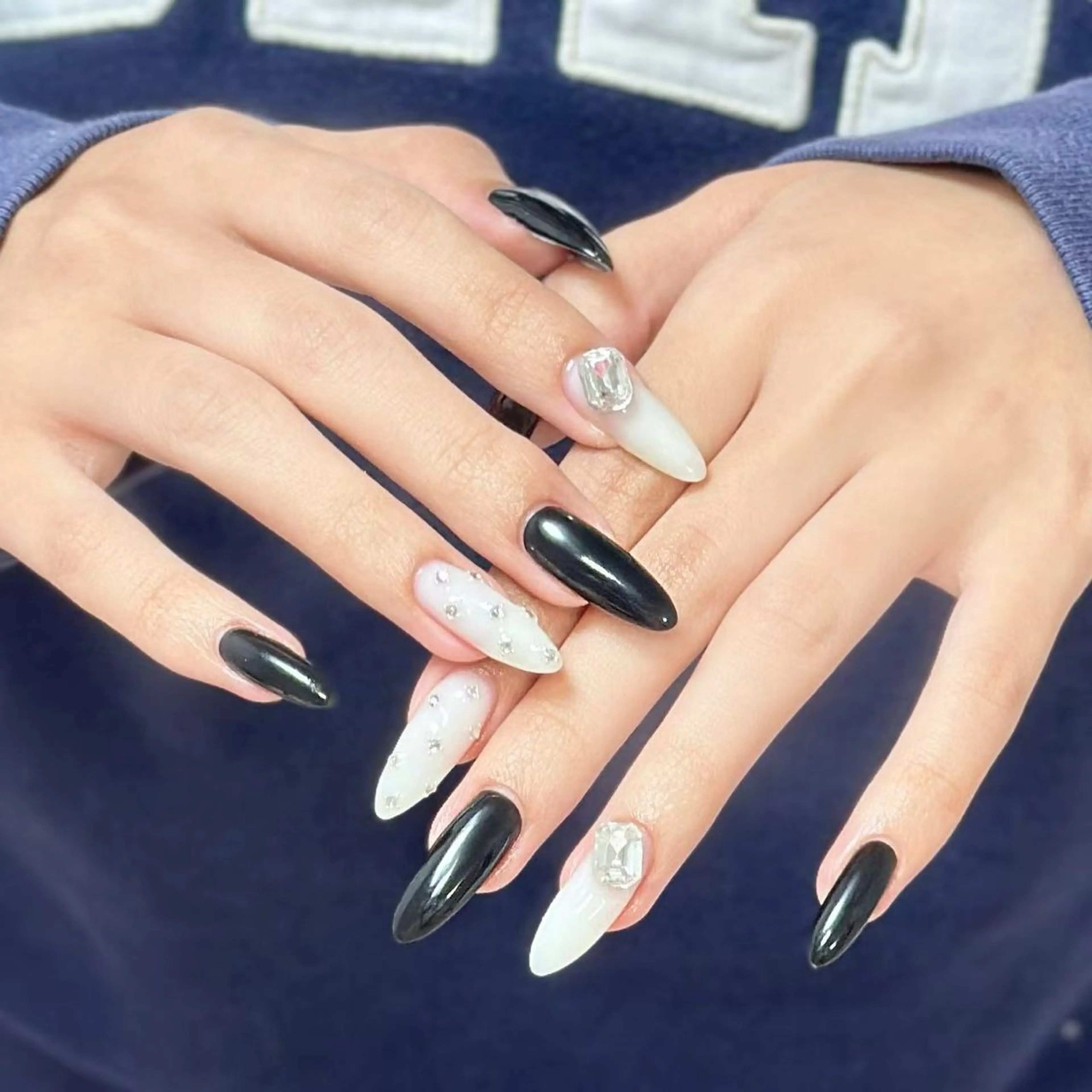 ネイル アートネイル オーロラネイル チークネイル フレンチネイル ガラスフレンチ ハンドネイル 🎀🎀YooLi Nail Salonのネイルデザイン