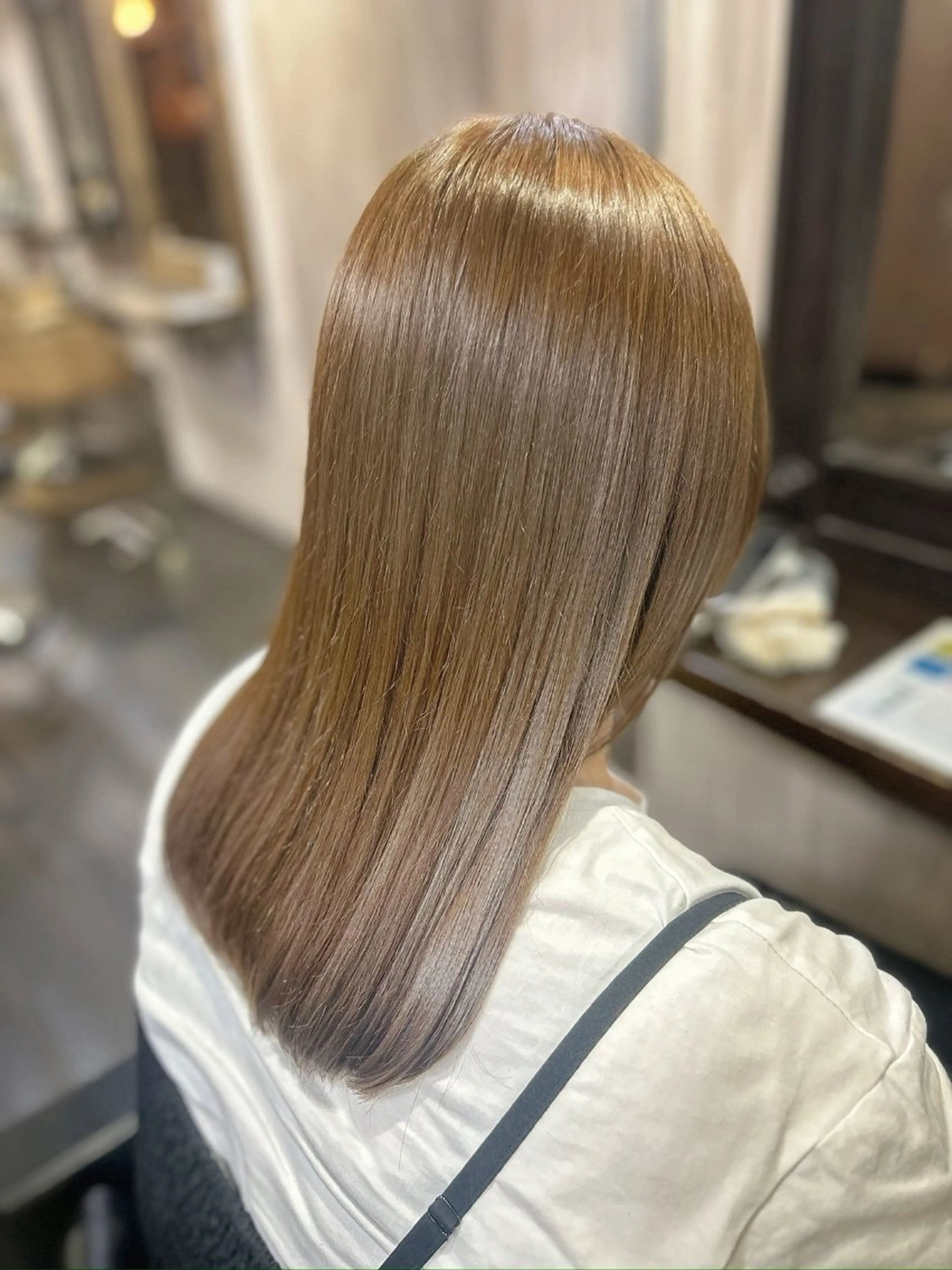 セミロング 透明感カラー/レイヤ ーカット/Maoのヘアスタイル