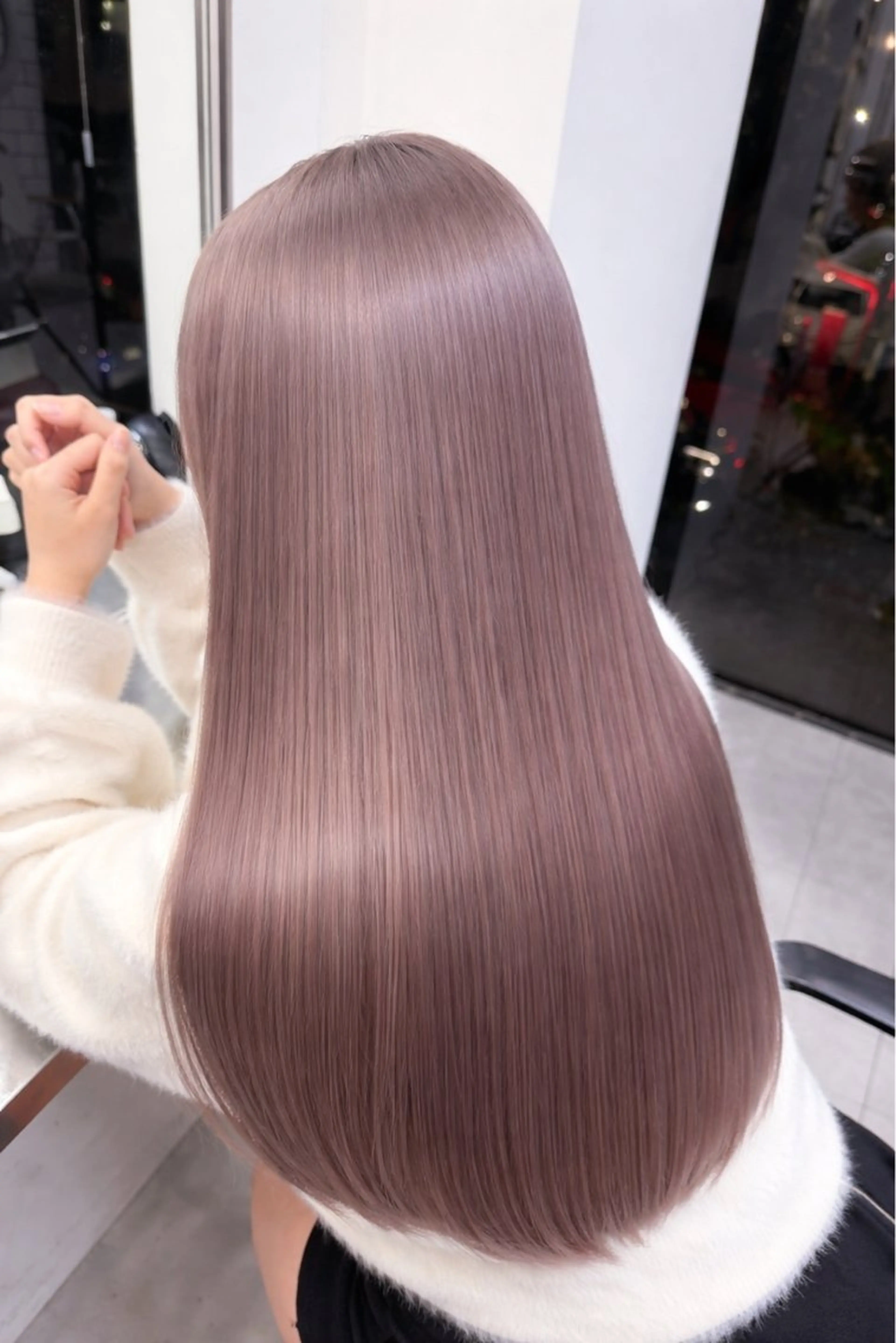 ロング カラー ブリーチ 透明感カラー ピンクカラー 蔭山 幸奈のヘアスタイル